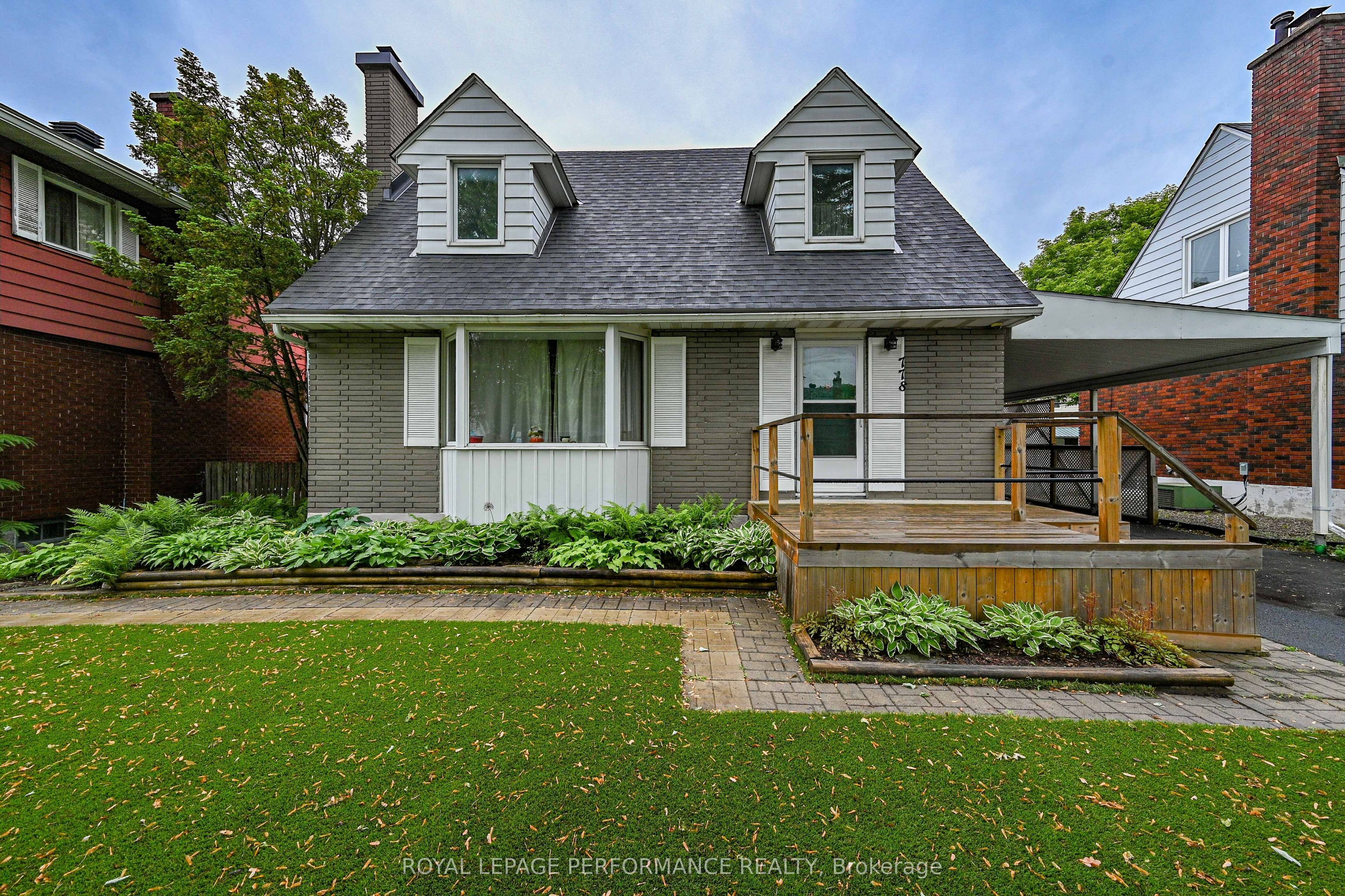 778 Chapman Boulevard Property Photo 1