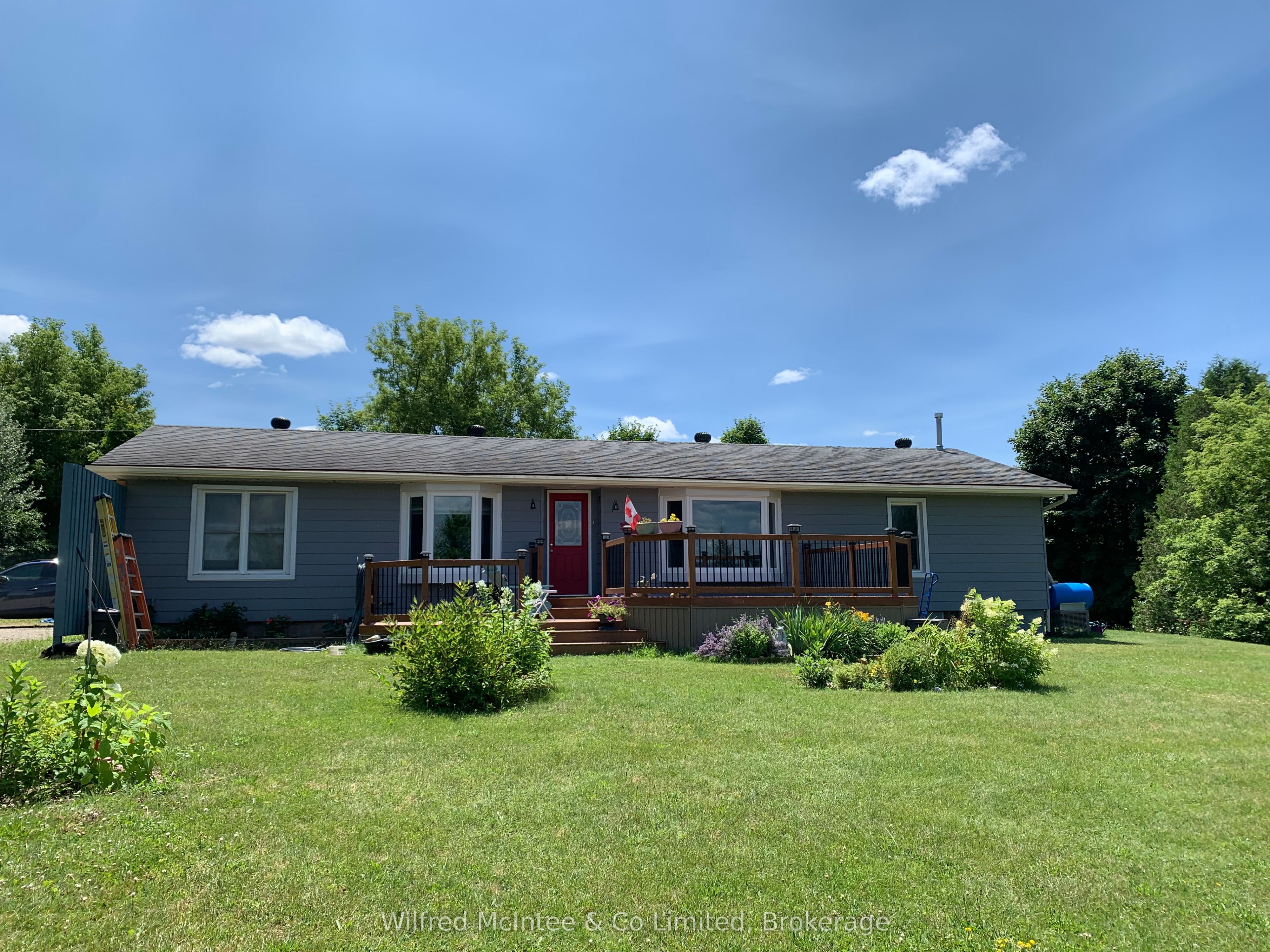 313338 Hwy 6 N/a Property Photo 1