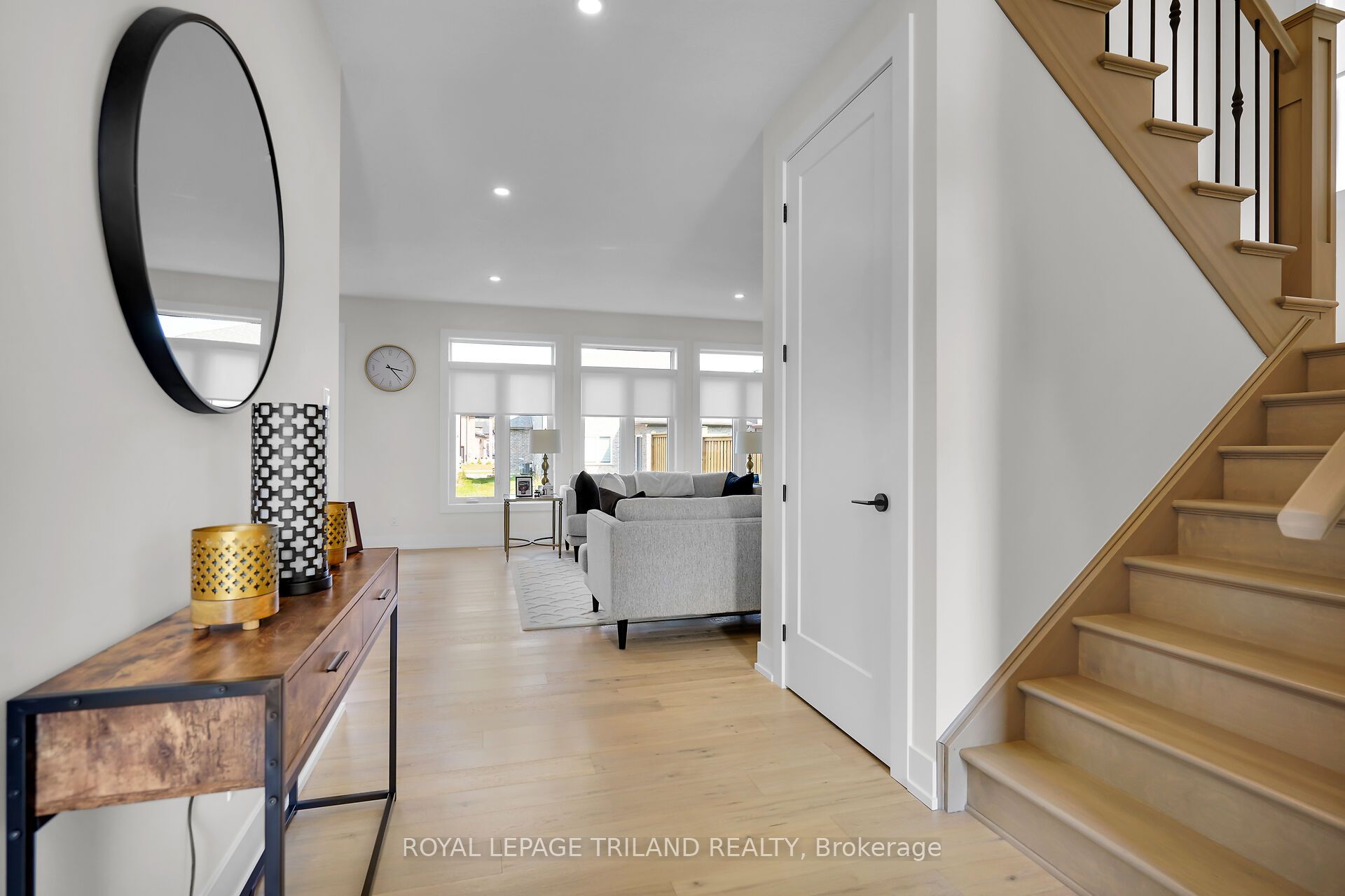 4076 Sugarmaple Crossing Property Photo 4