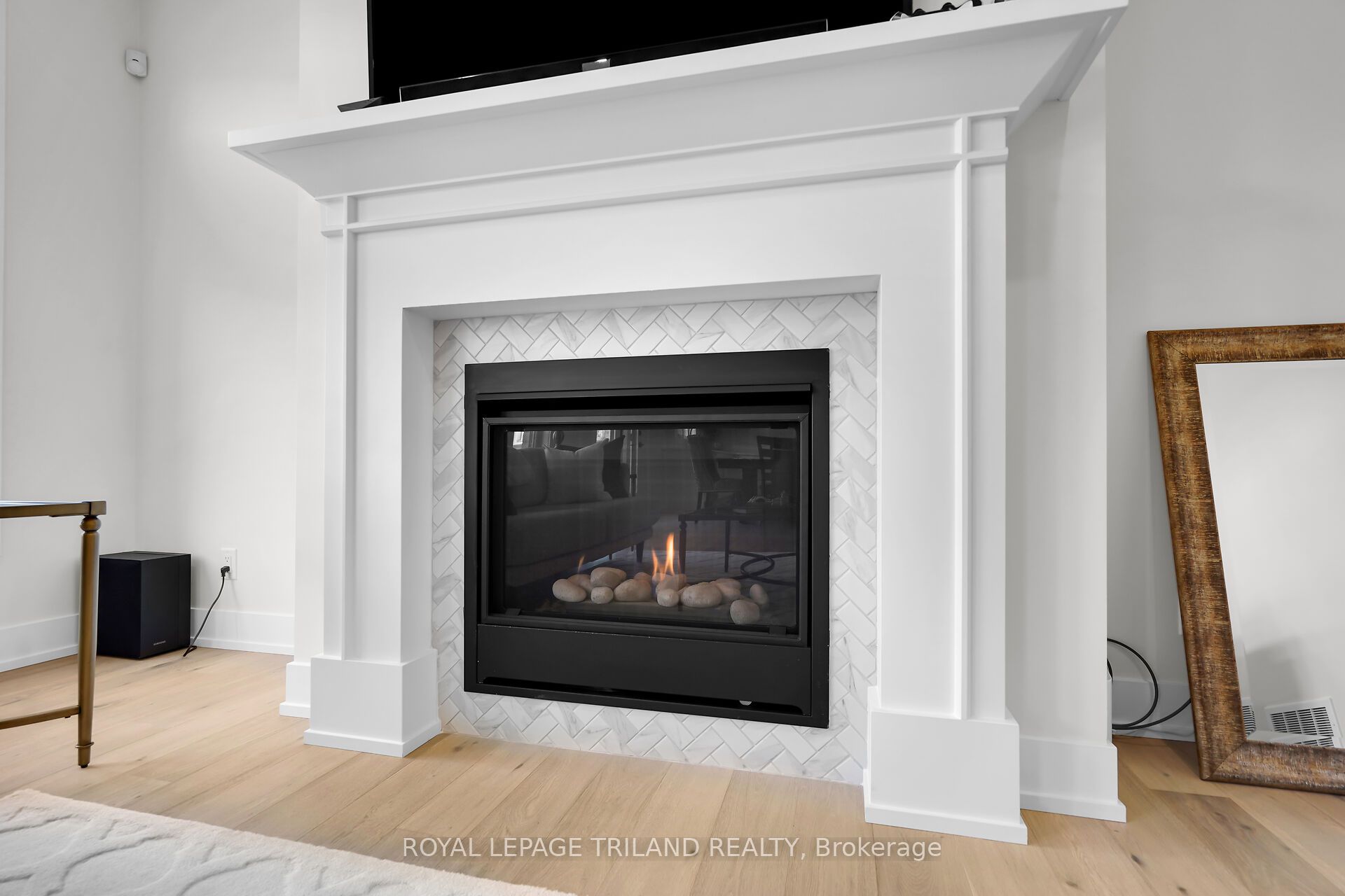 4076 Sugarmaple Crossing Property Photo 7