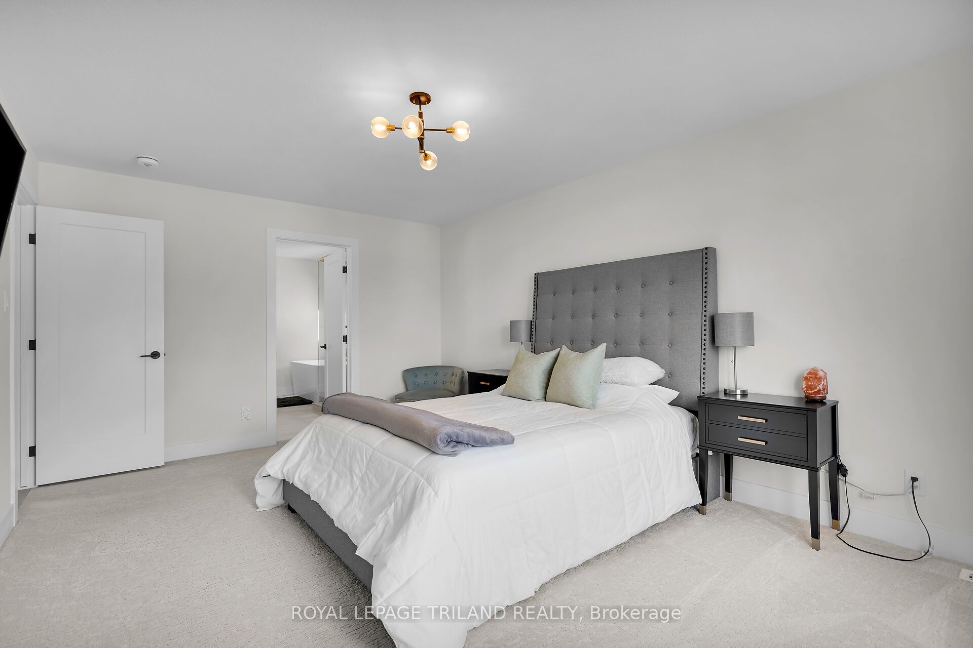 4076 Sugarmaple Crossing Property Photo 28