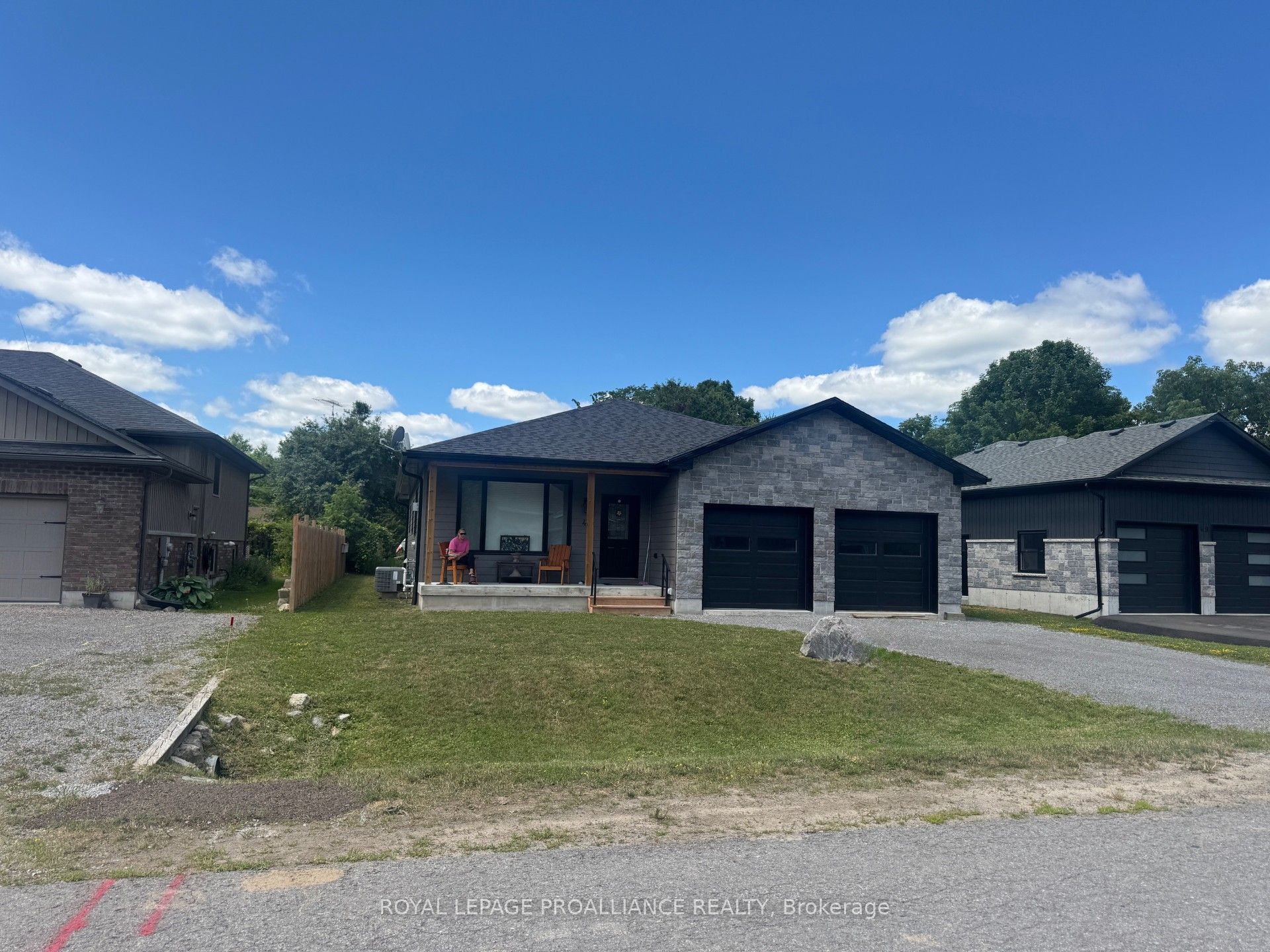 47 South Maloney St Street N Property Photo 1