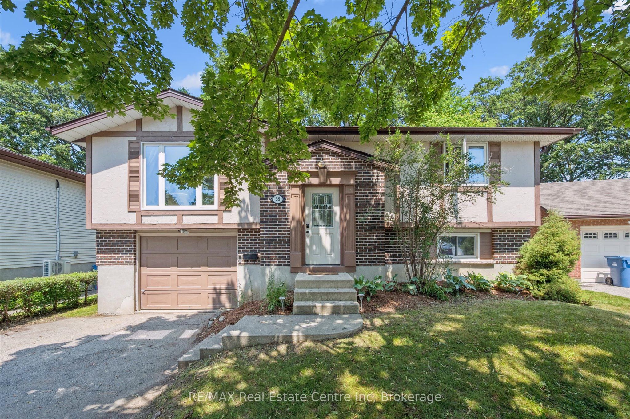 59 Steffler Drive Property Photo 1