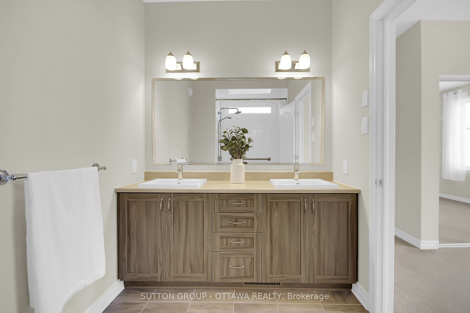 809 Carnelian Crescent Property Photo 27