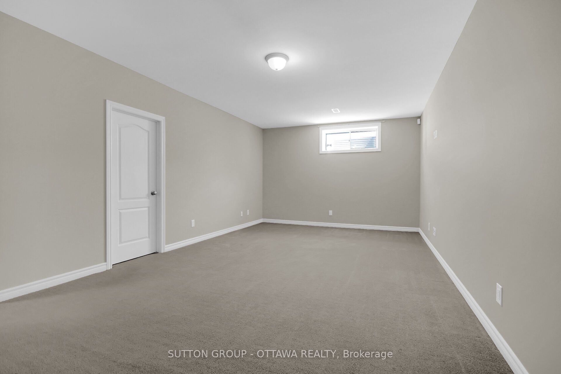 809 Carnelian Crescent Property Photo 41