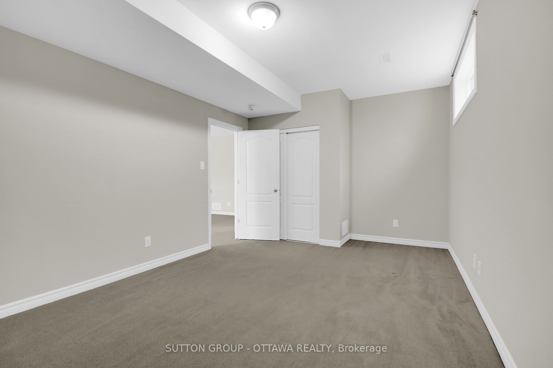 809 Carnelian Crescent Property Photo 43