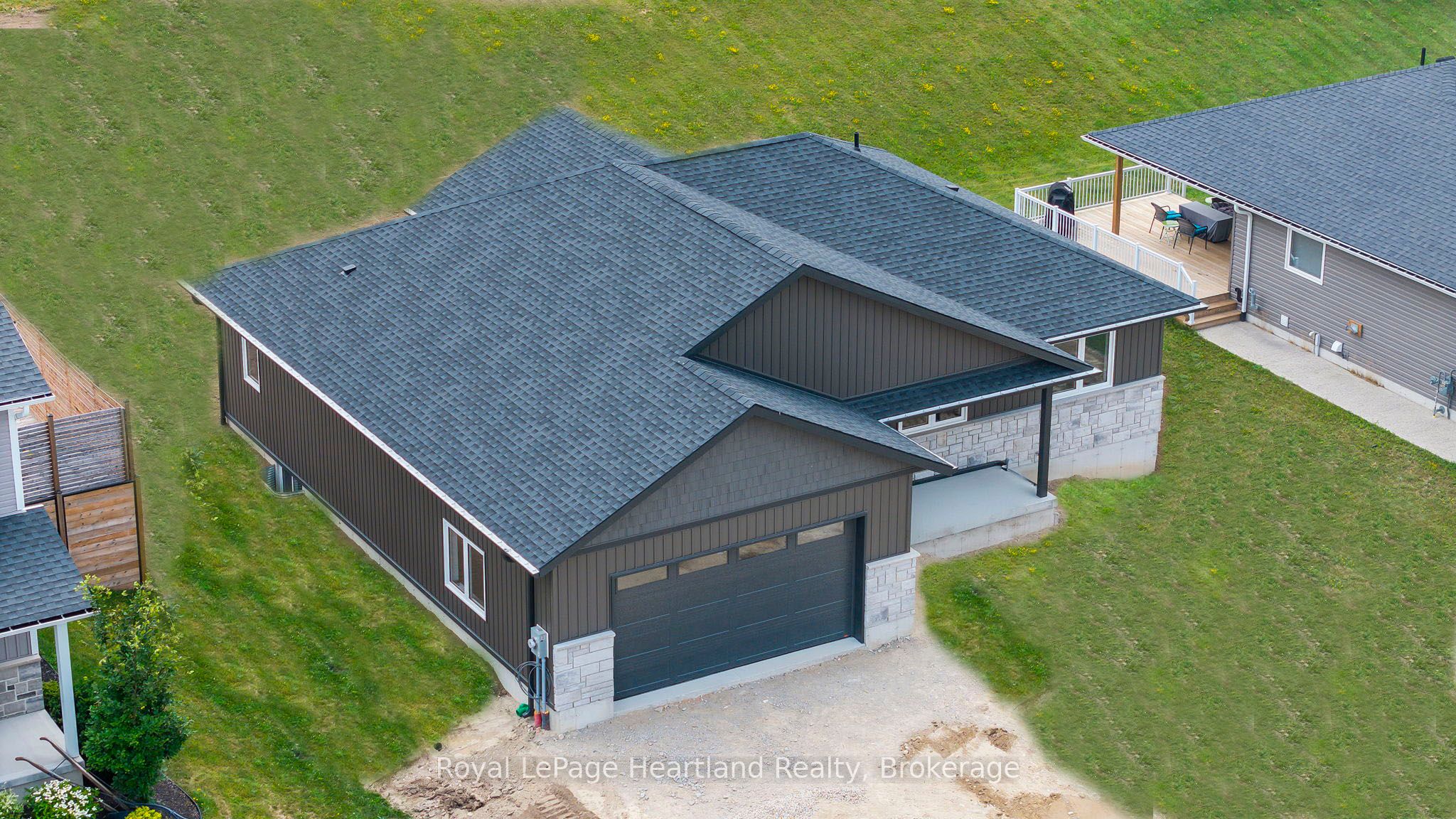 6 Noeckerville Hill Drive Property Photo 1