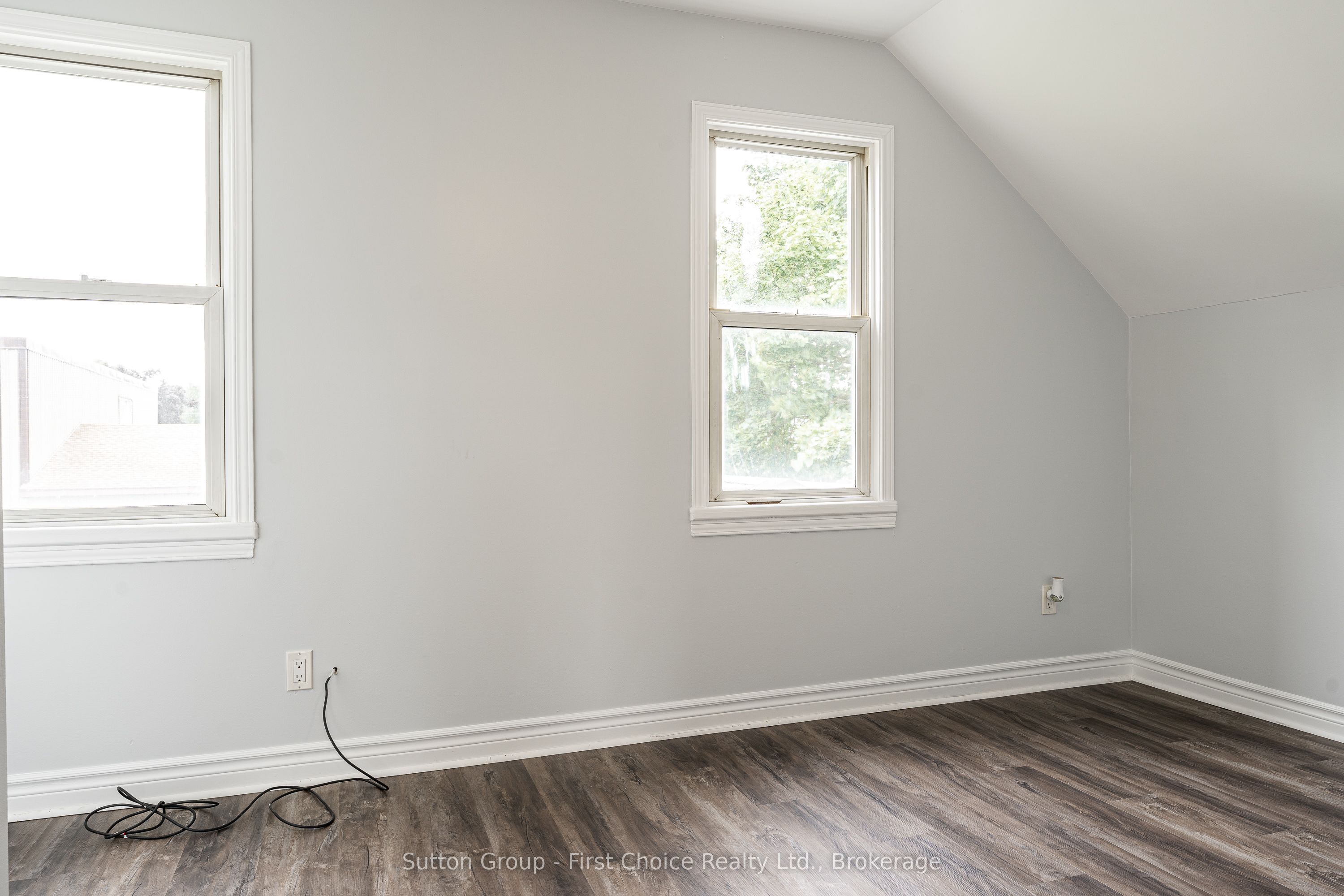 44 Huron Road Property Photo 24