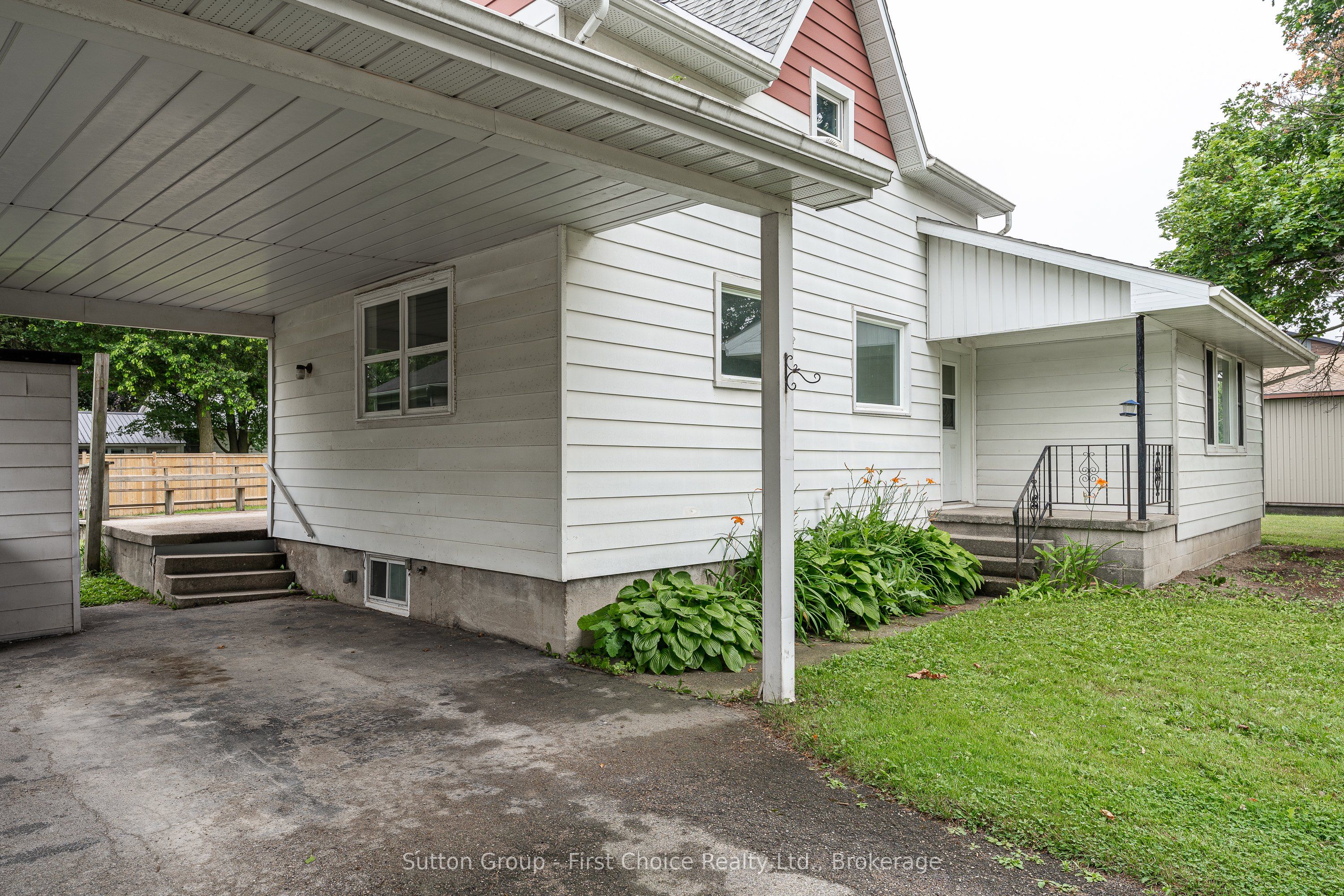 44 Huron Road Property Photo 29