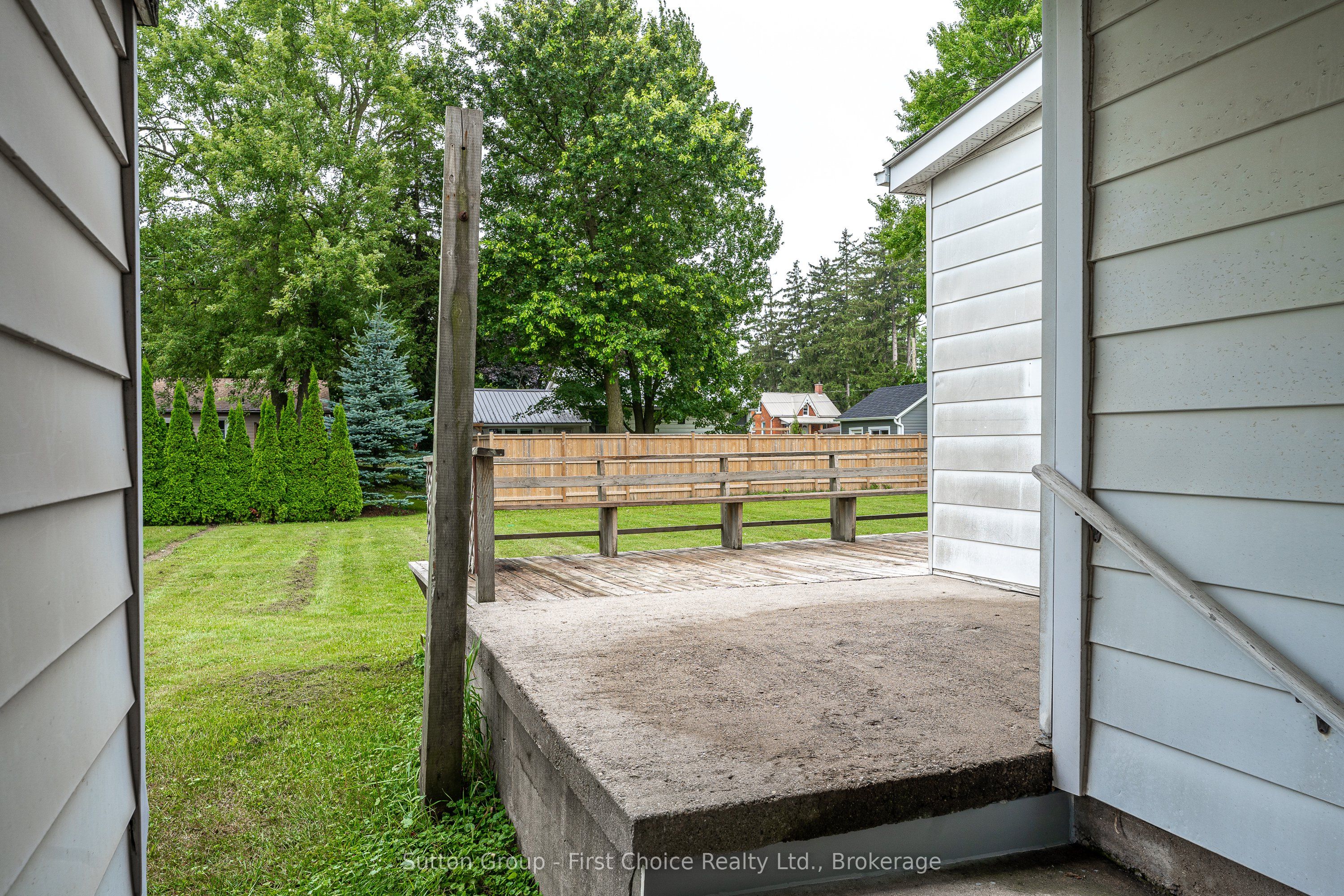 44 Huron Road Property Photo 30