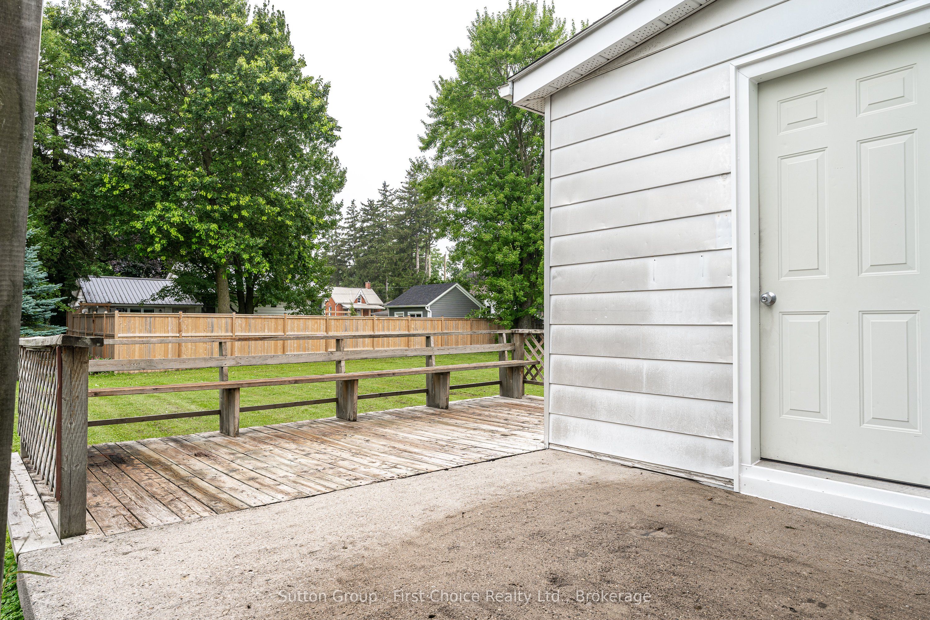 44 Huron Road Property Photo 31