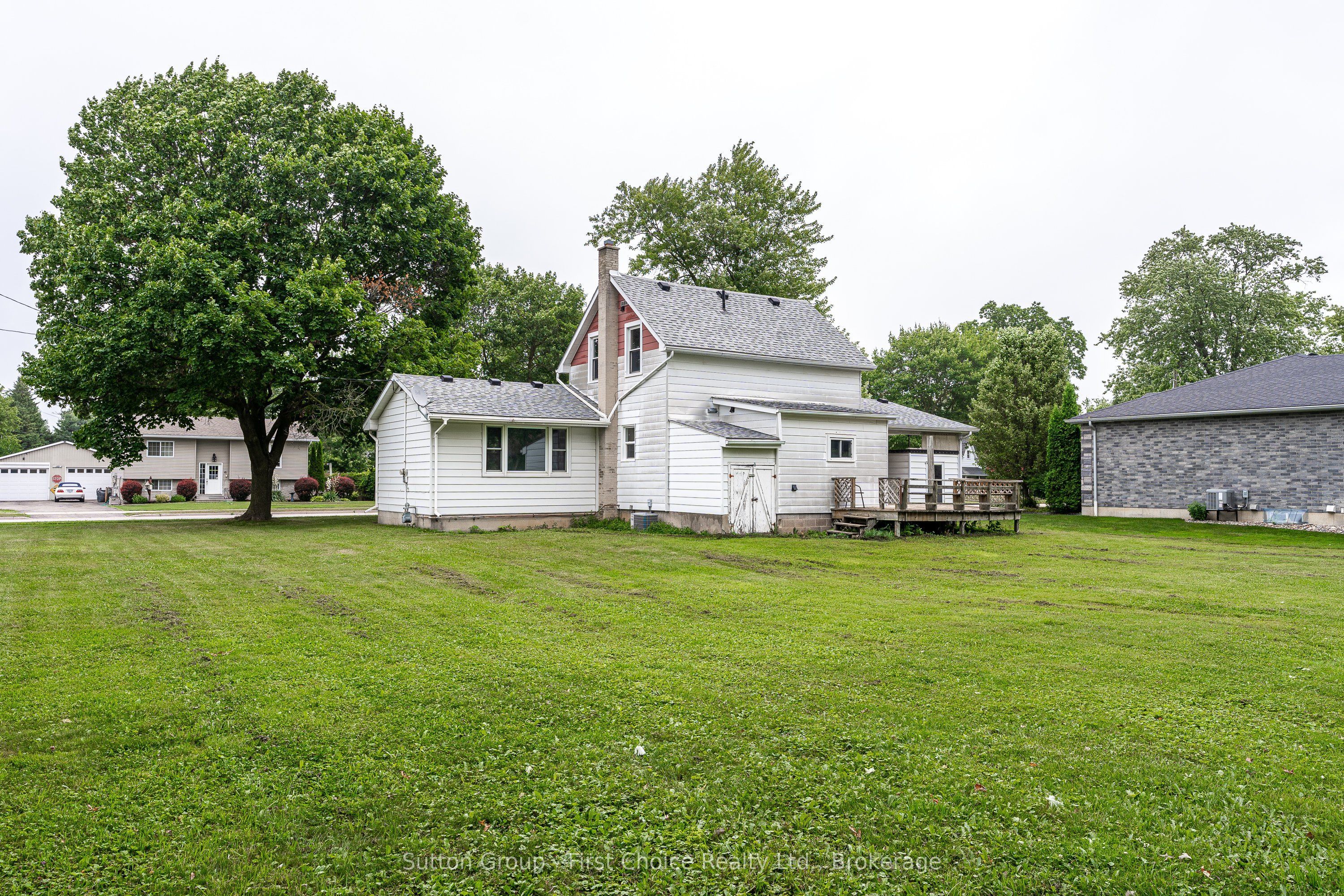 44 Huron Road Property Photo 32