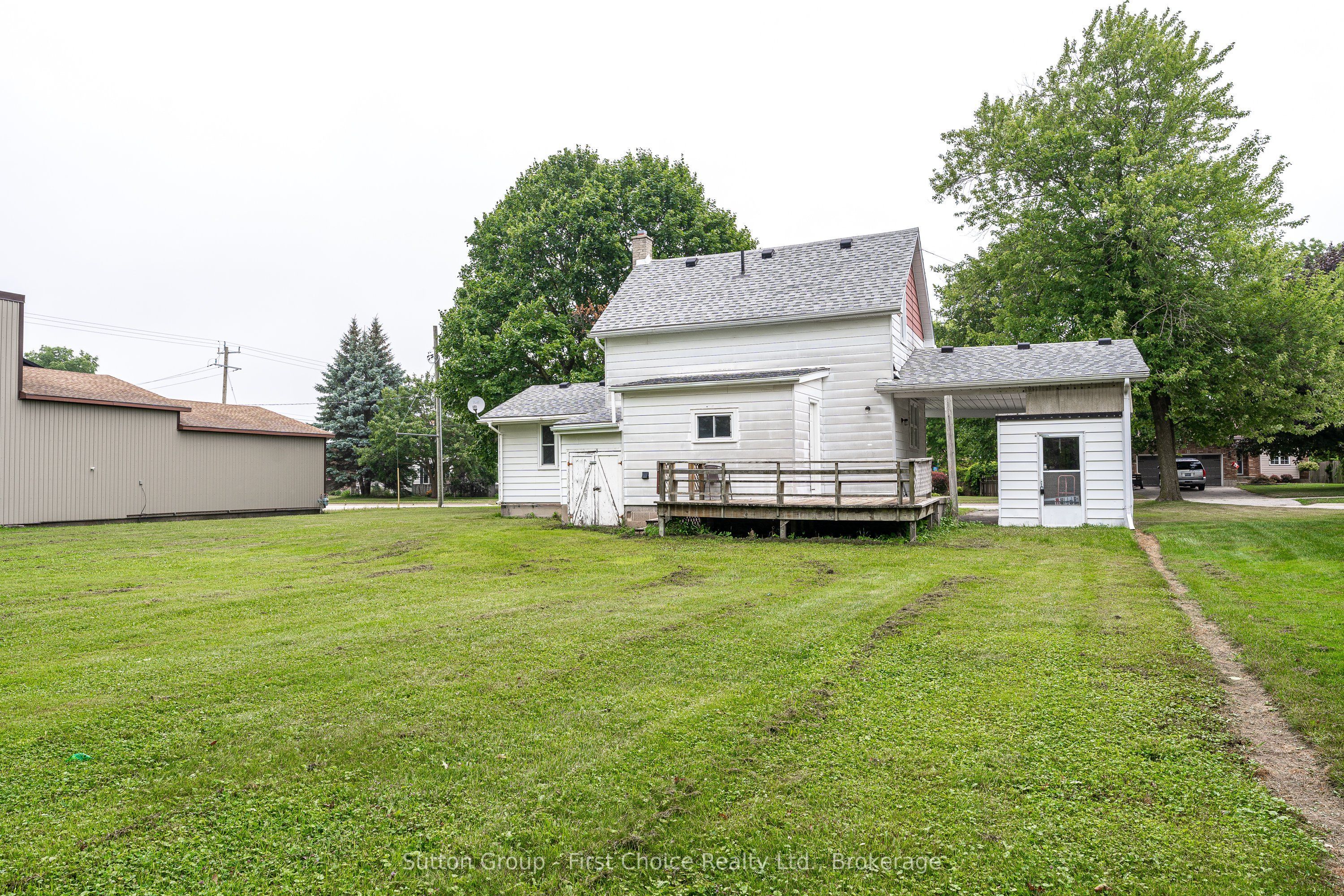 44 Huron Road Property Photo 33