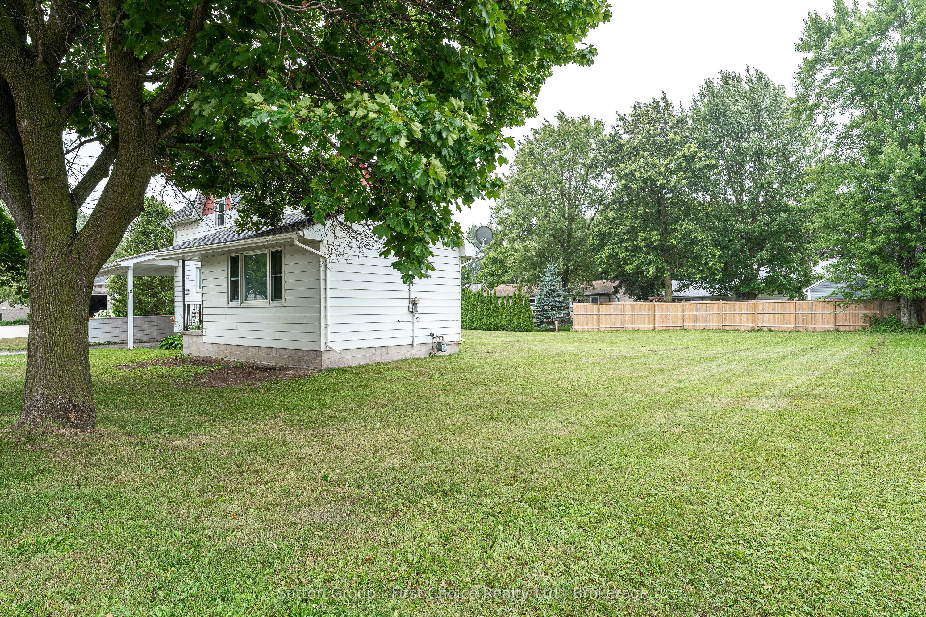 44 Huron Road Property Photo 35