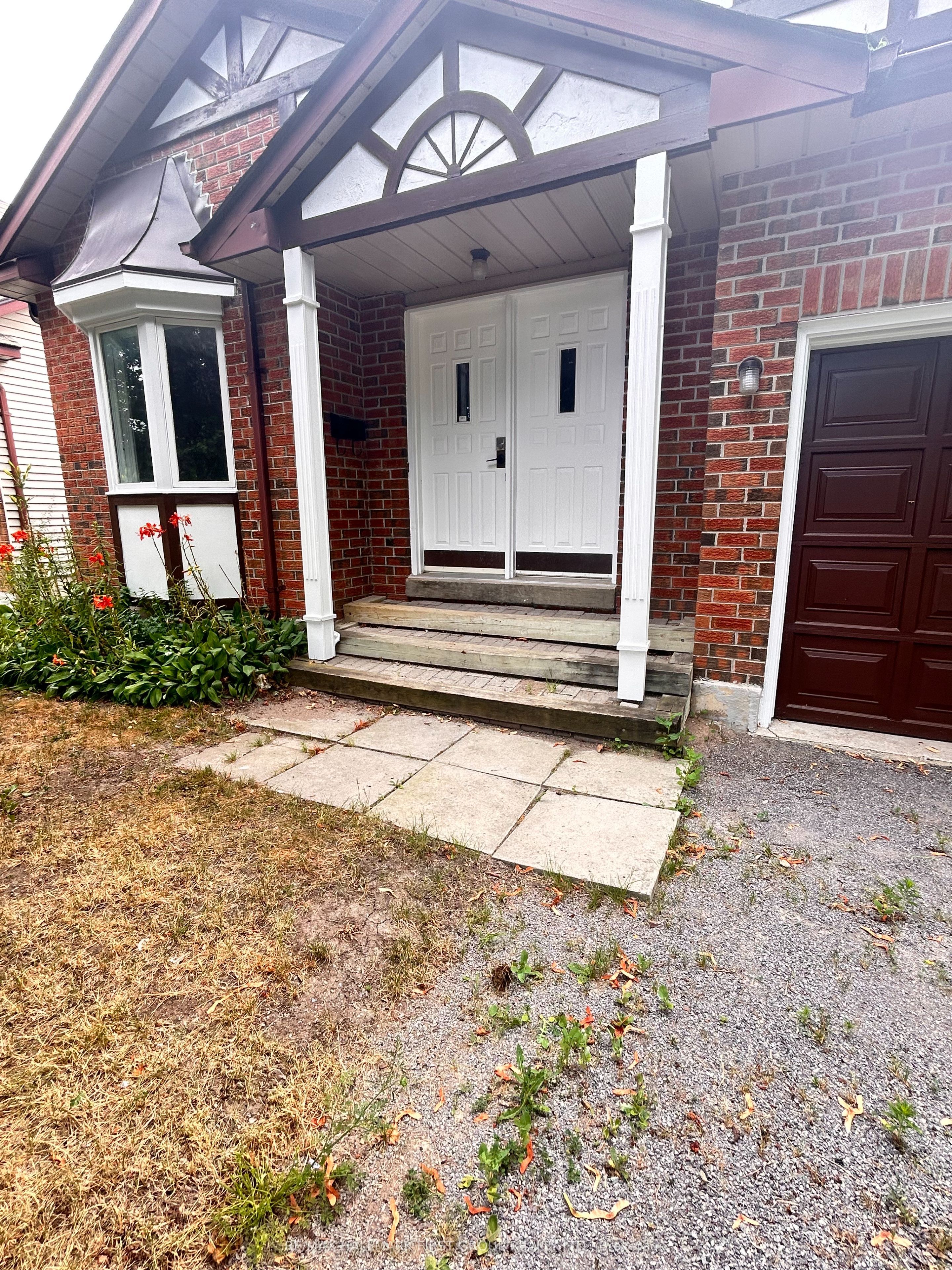 X12295262 Property Photo 1