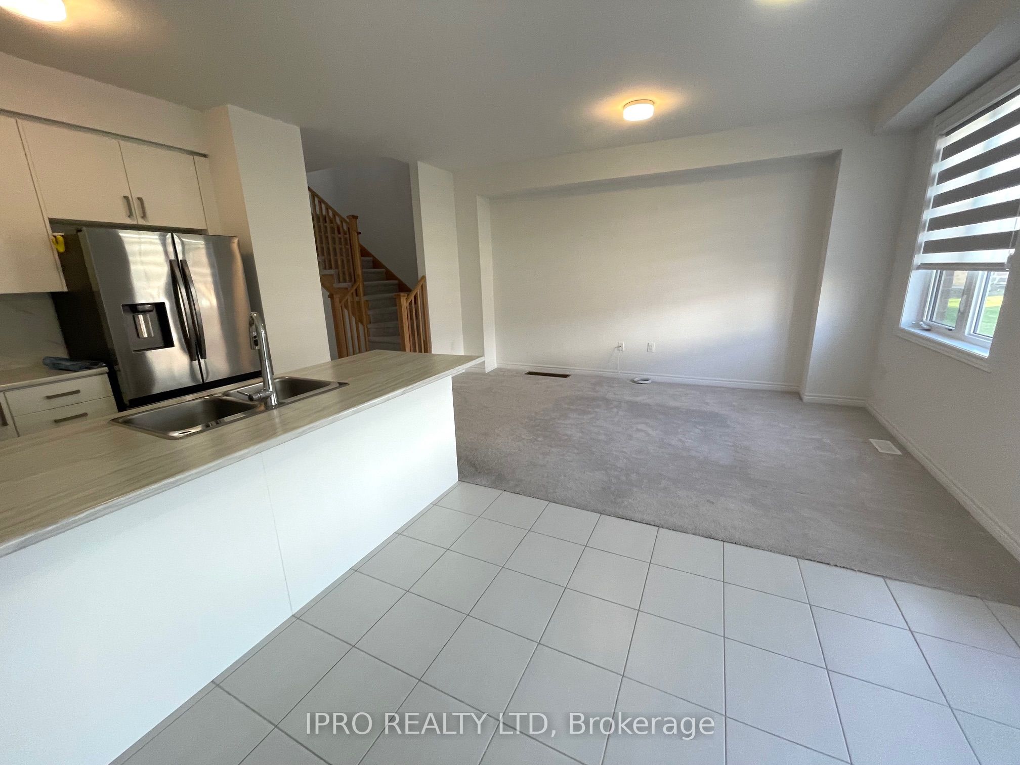 48 Edminston Drive Property Photo 3