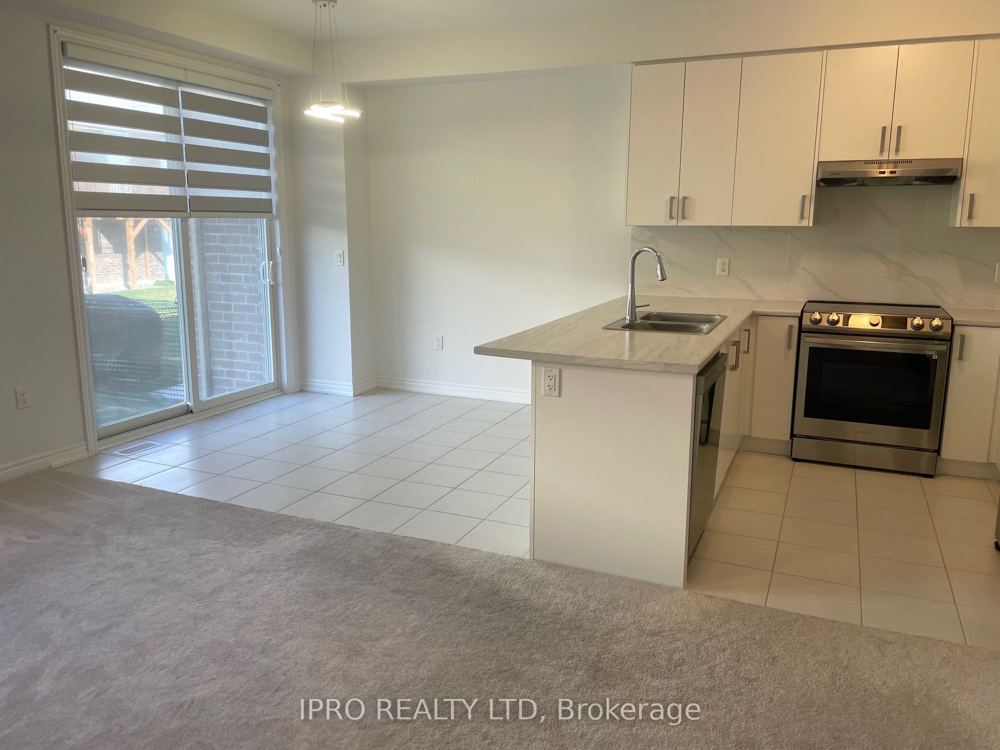 48 Edminston Drive Property Photo 5