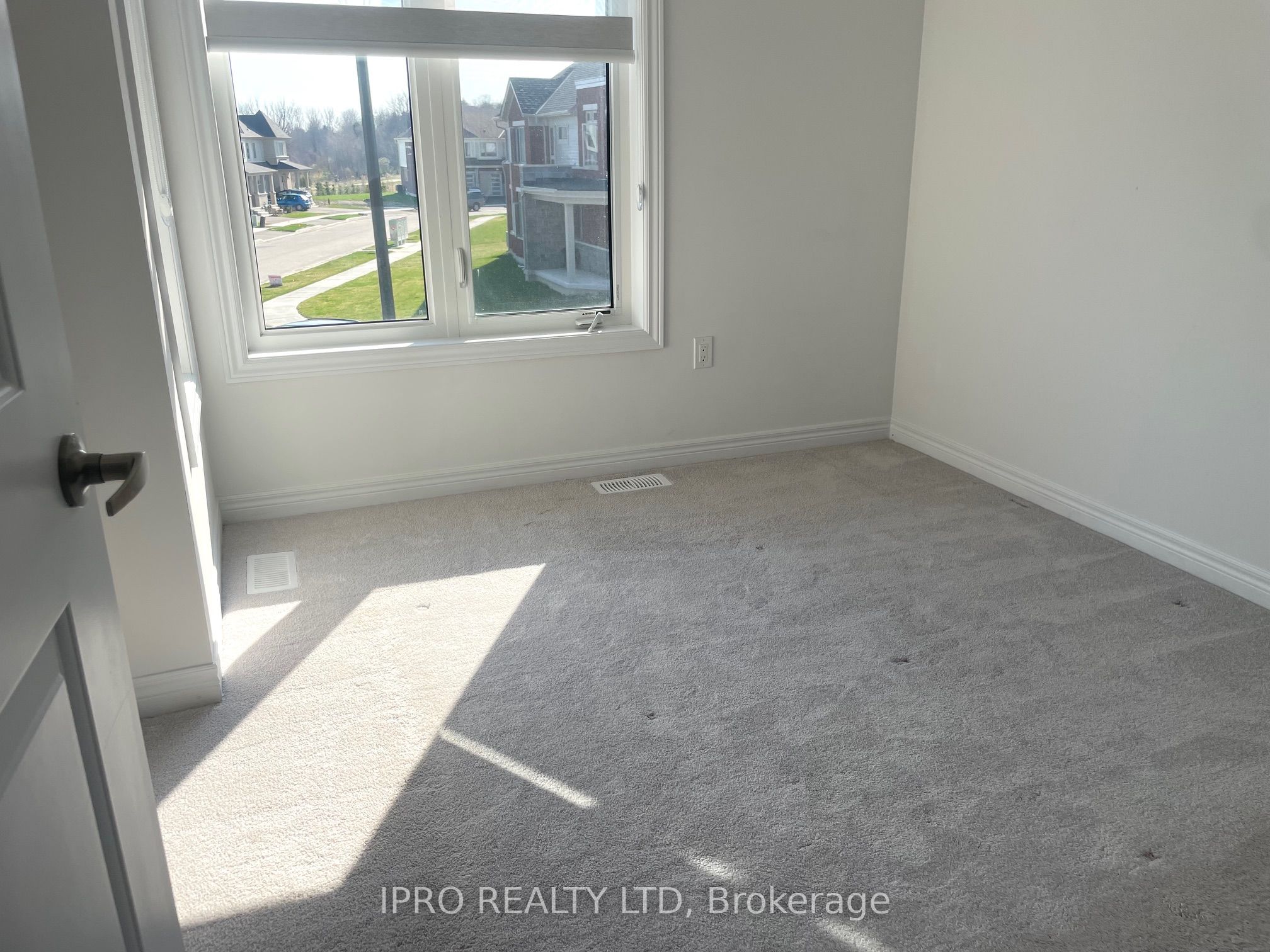 48 Edminston Drive Property Photo 12