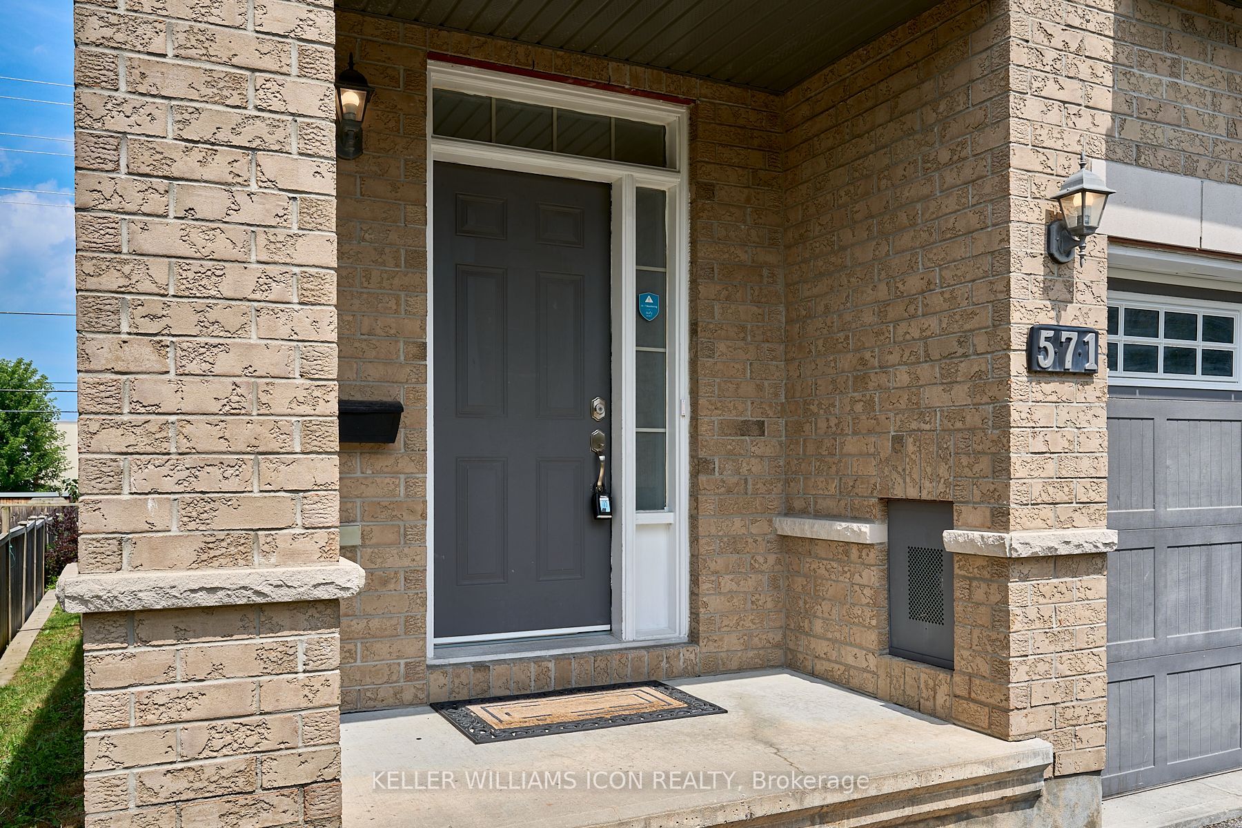 571 Remnor Avenue Property Photo 3