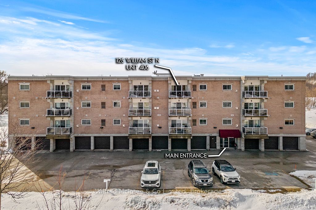 125 William St N