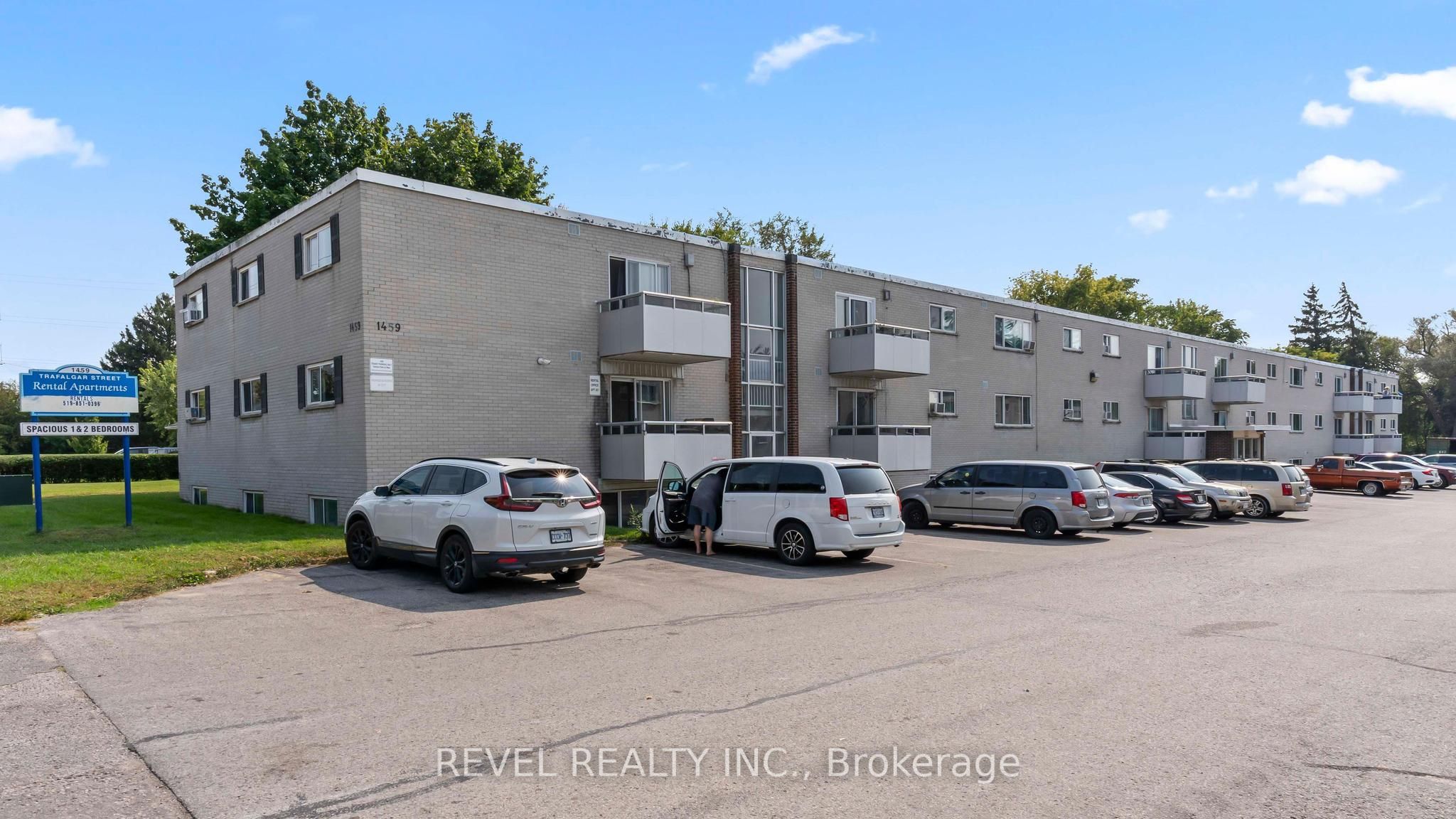 1459 Trafalgar St Property Photo 1