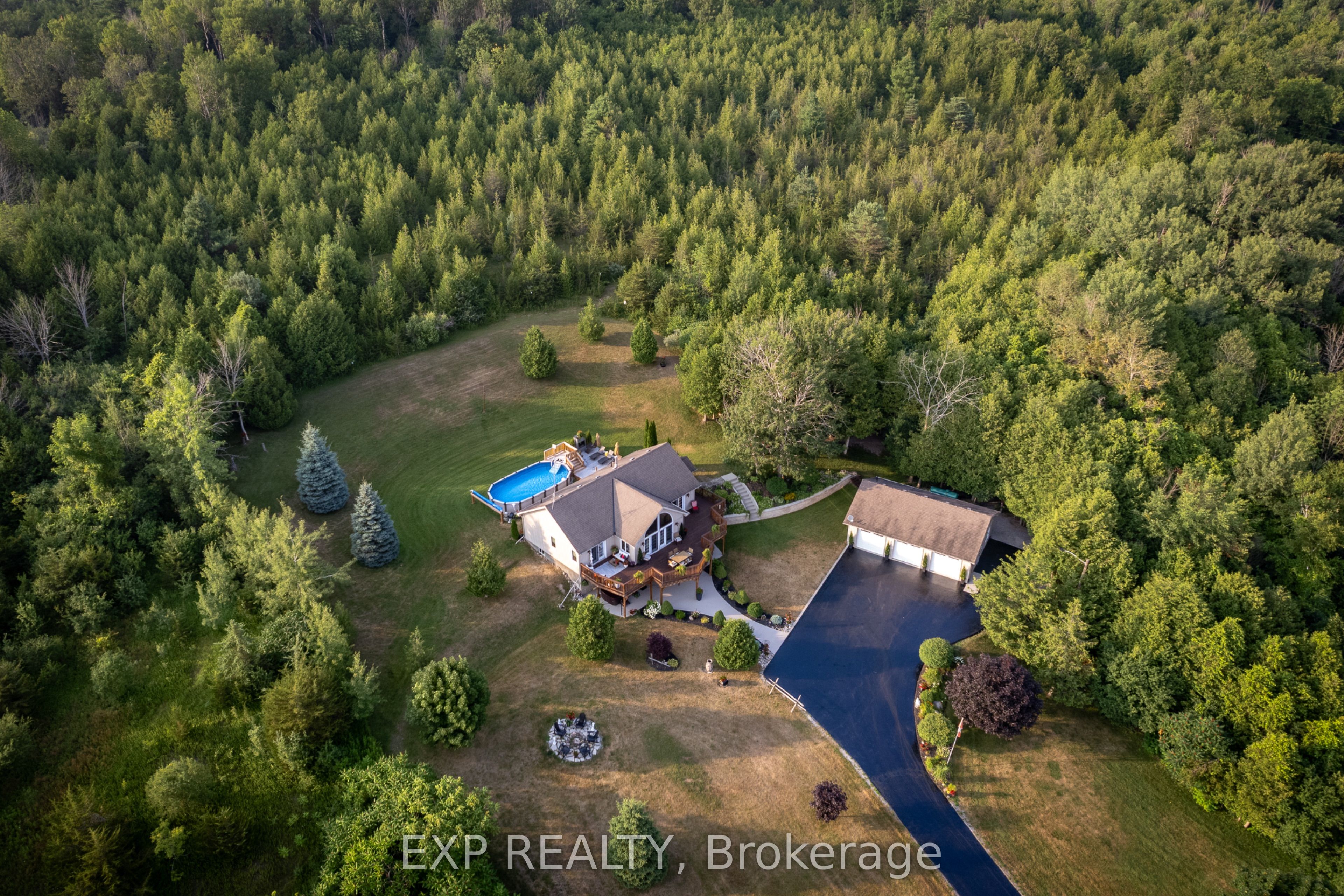 10040 Danforth Rd Property Photo 1