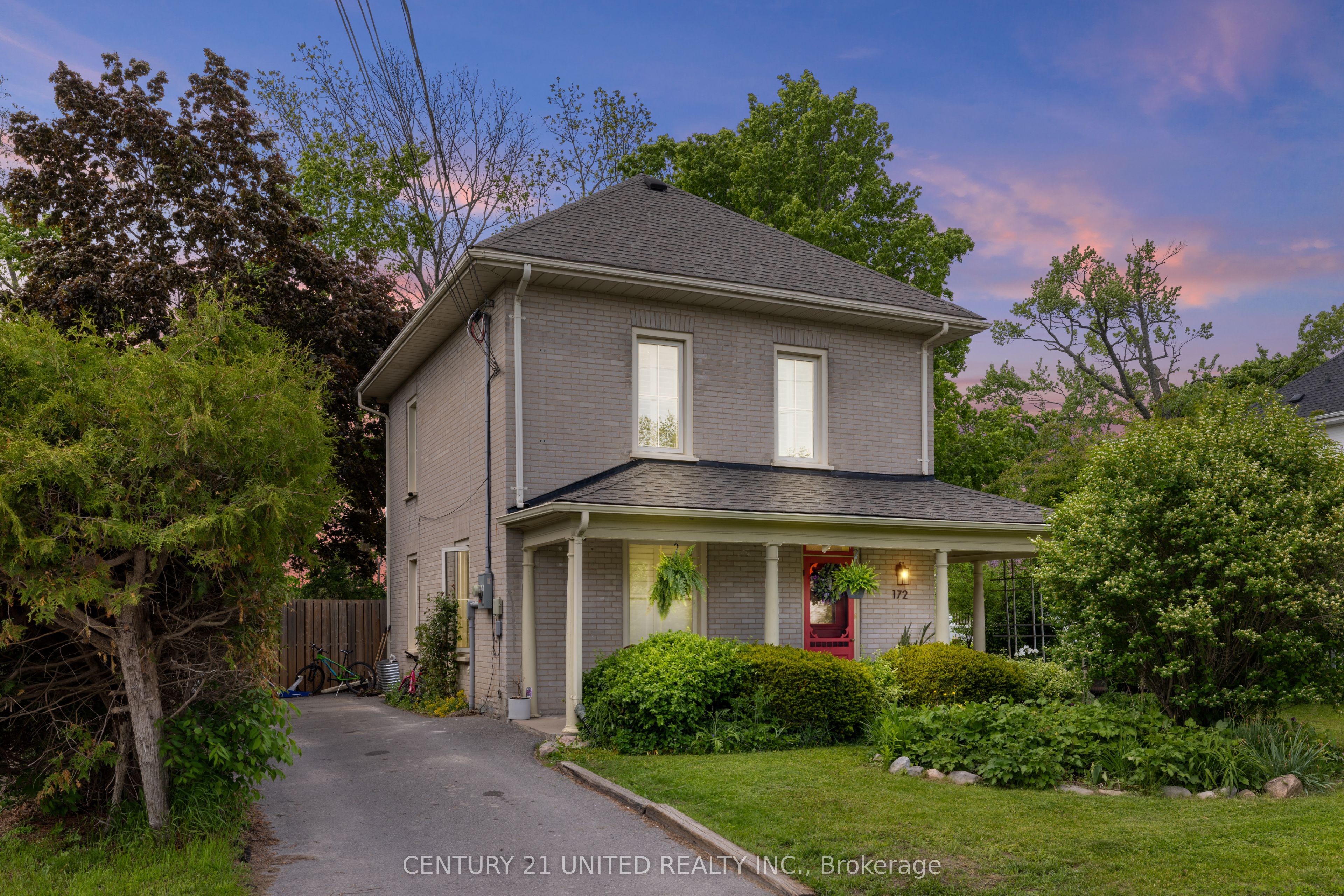 172 Queen St Property Photo 1