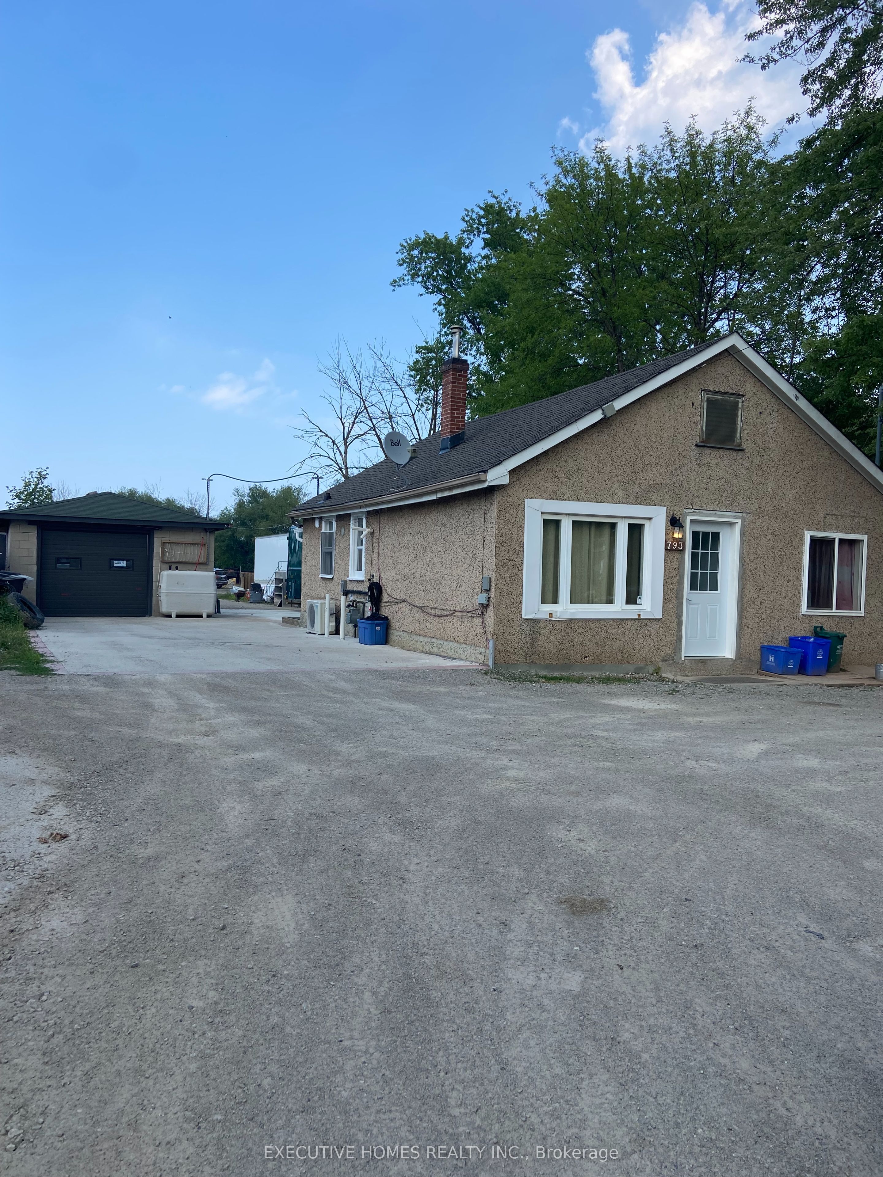 793 Barton Street Property Photo 1