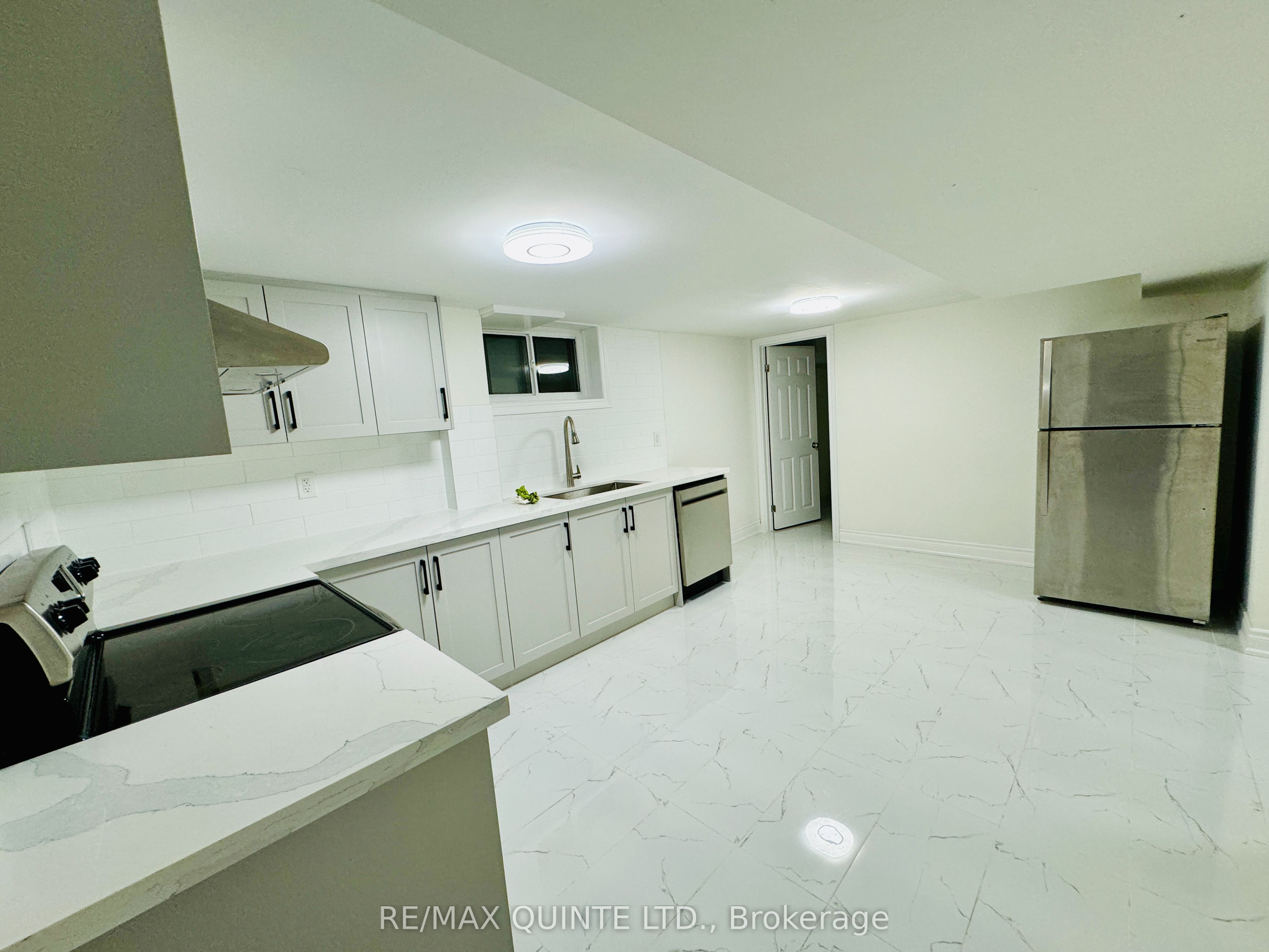 23 Village Dr Property Photo 1