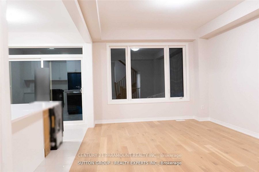 32 Crossmore Crescent Property Photo 5