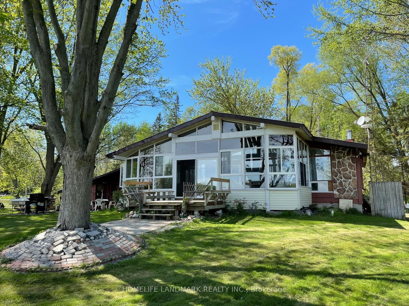 1115 Island View Dr