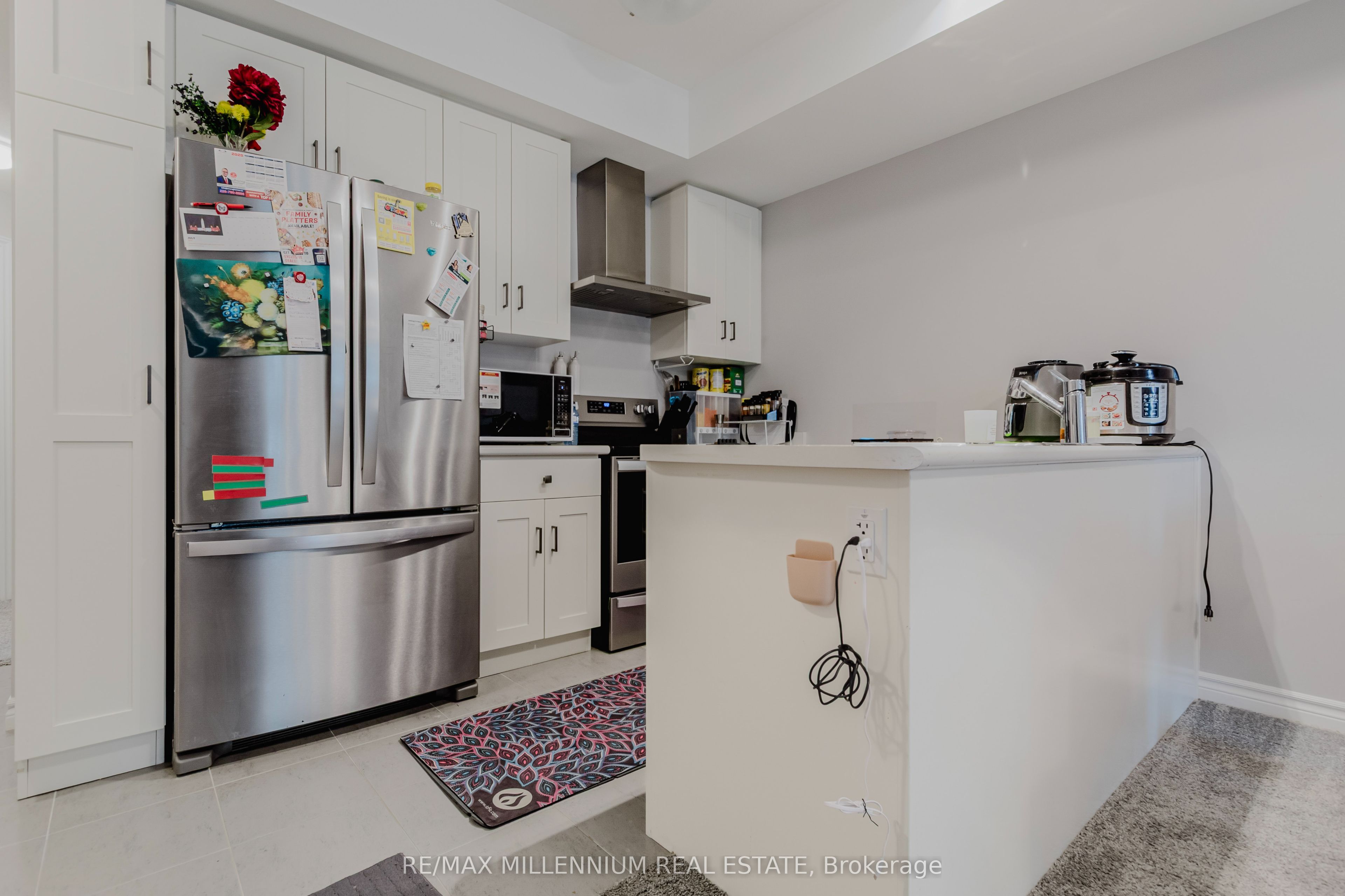 98 Lomond Lane N Property Photo 12