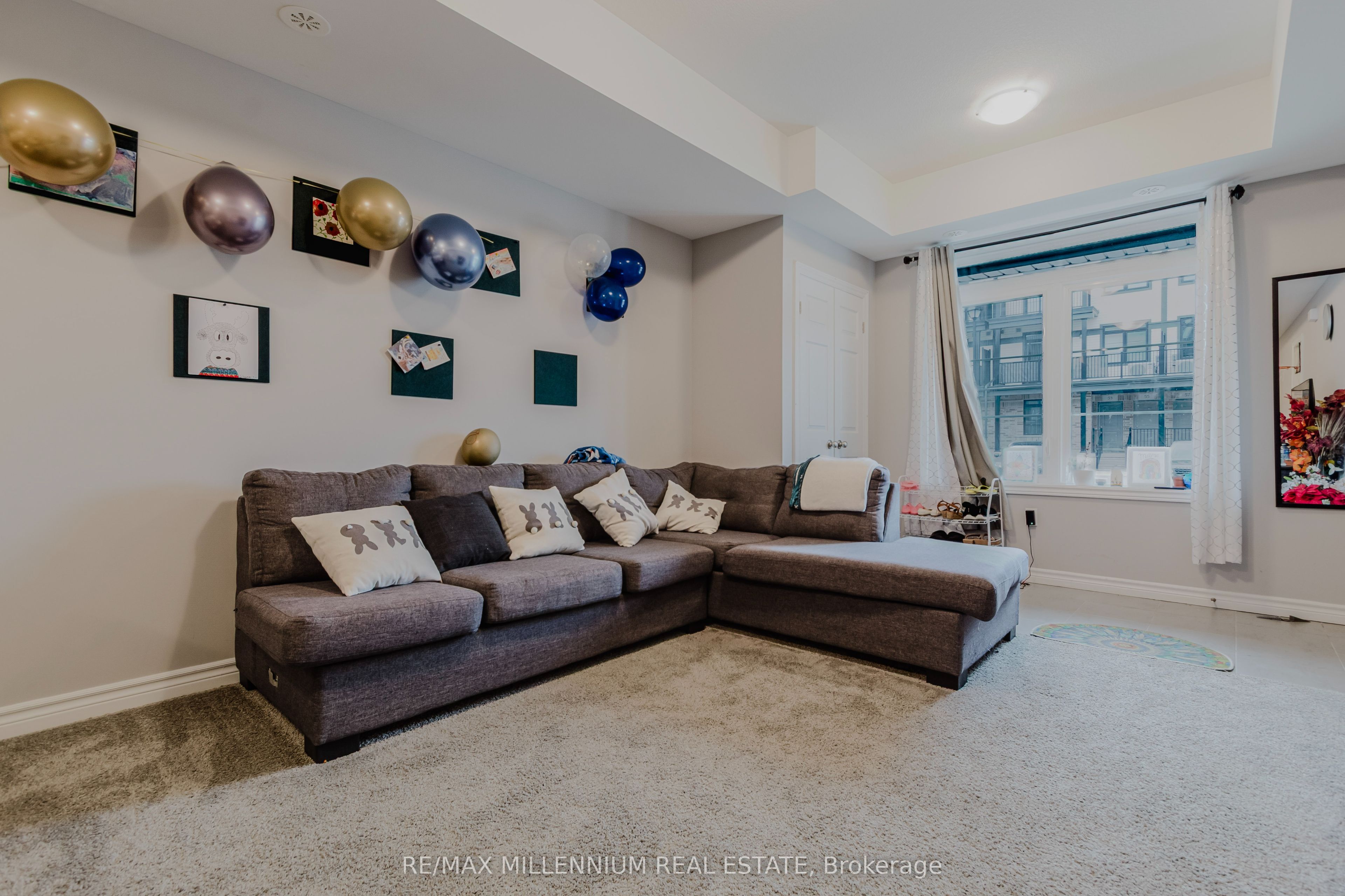 98 Lomond Lane N Property Photo 15