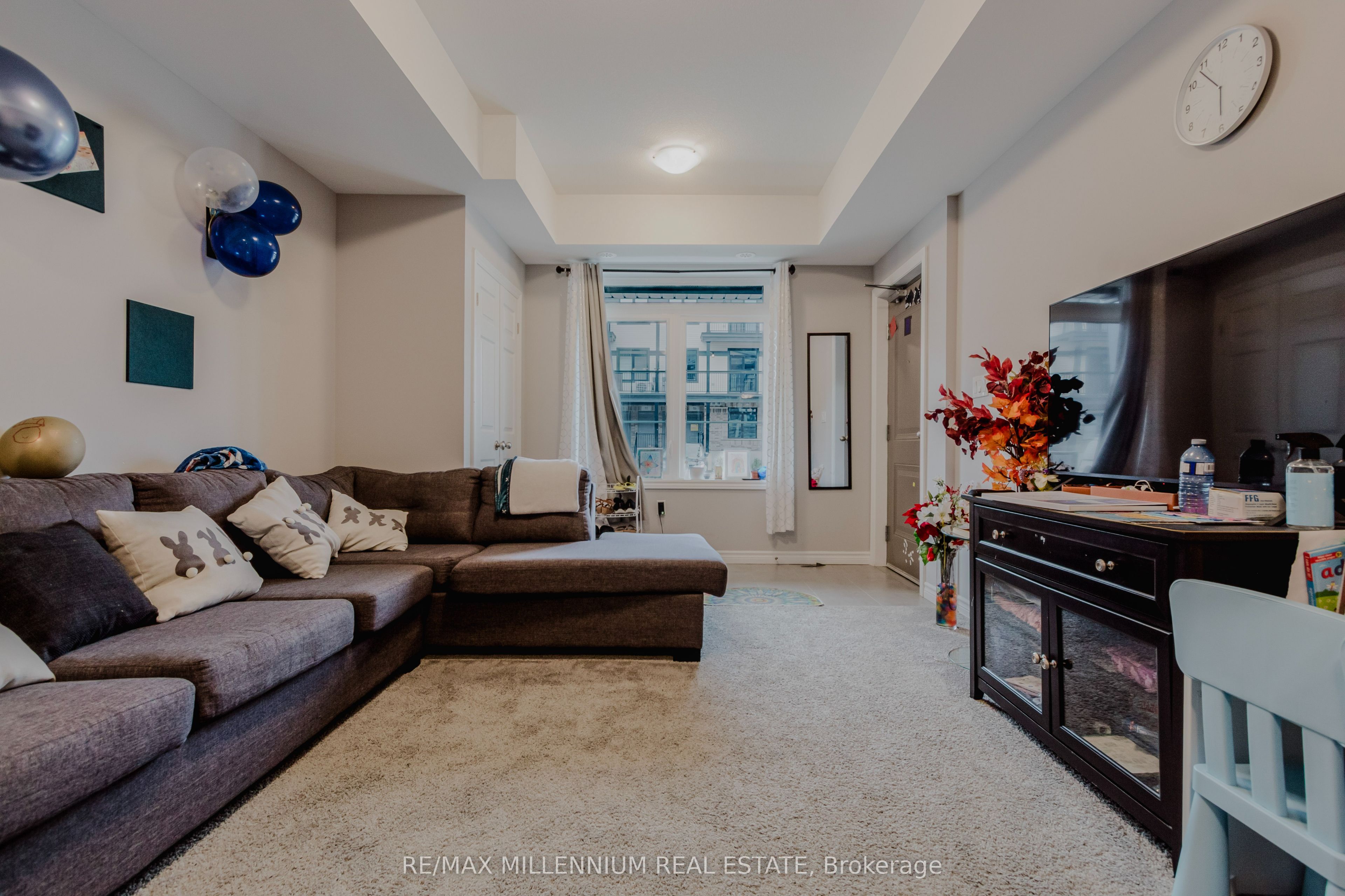 98 Lomond Lane N Property Photo 16