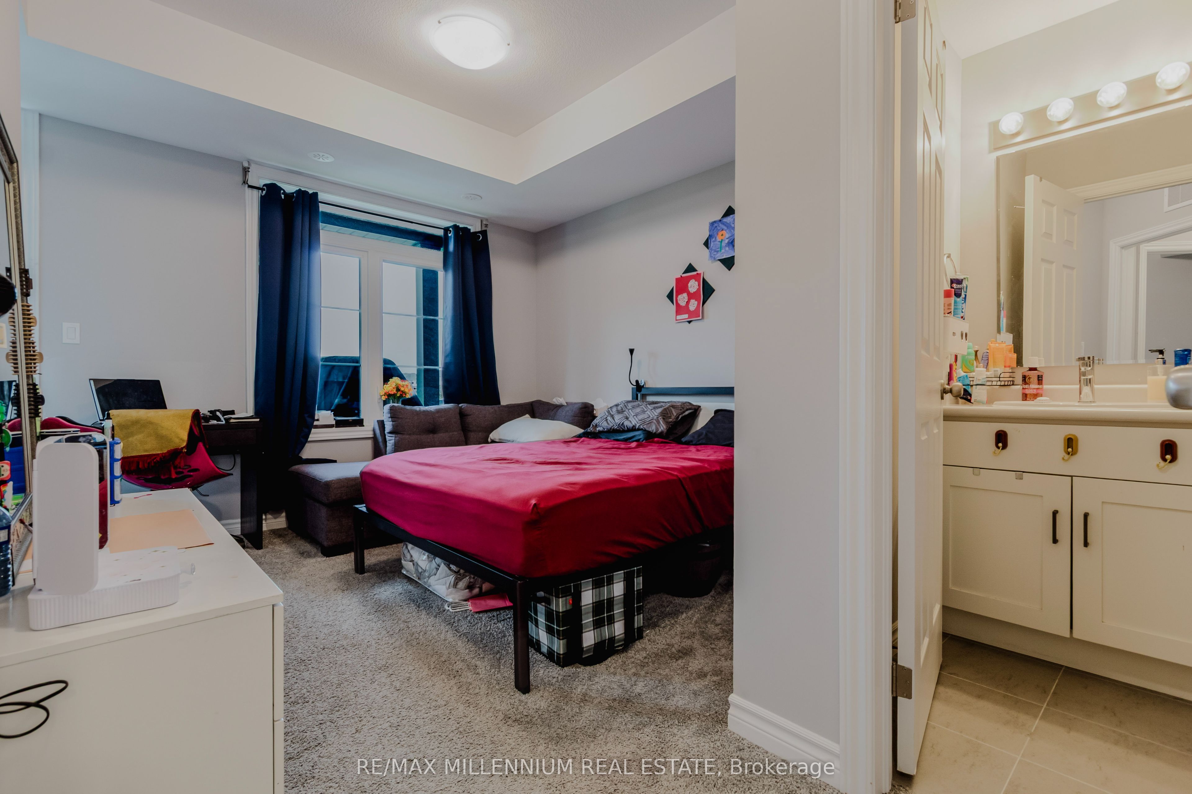 98 Lomond Lane N Property Photo 22