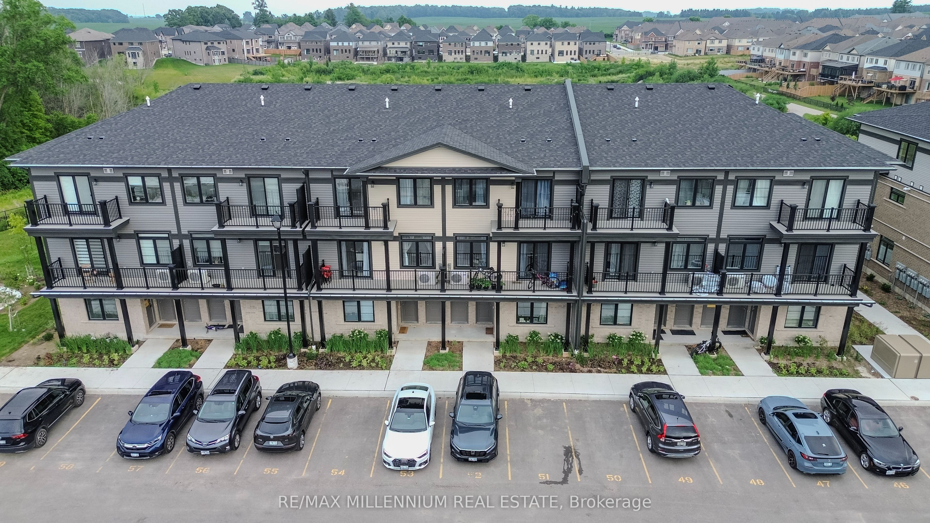 98 Lomond Lane N Property Photo 34