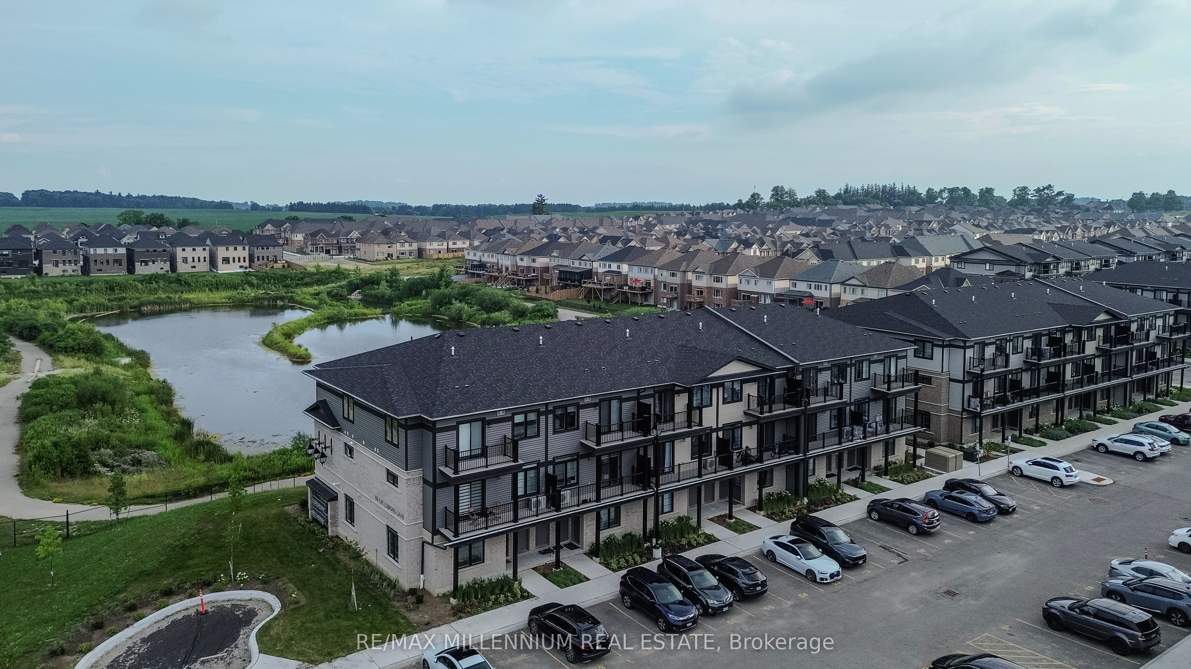 98 Lomond Lane N Property Photo 37