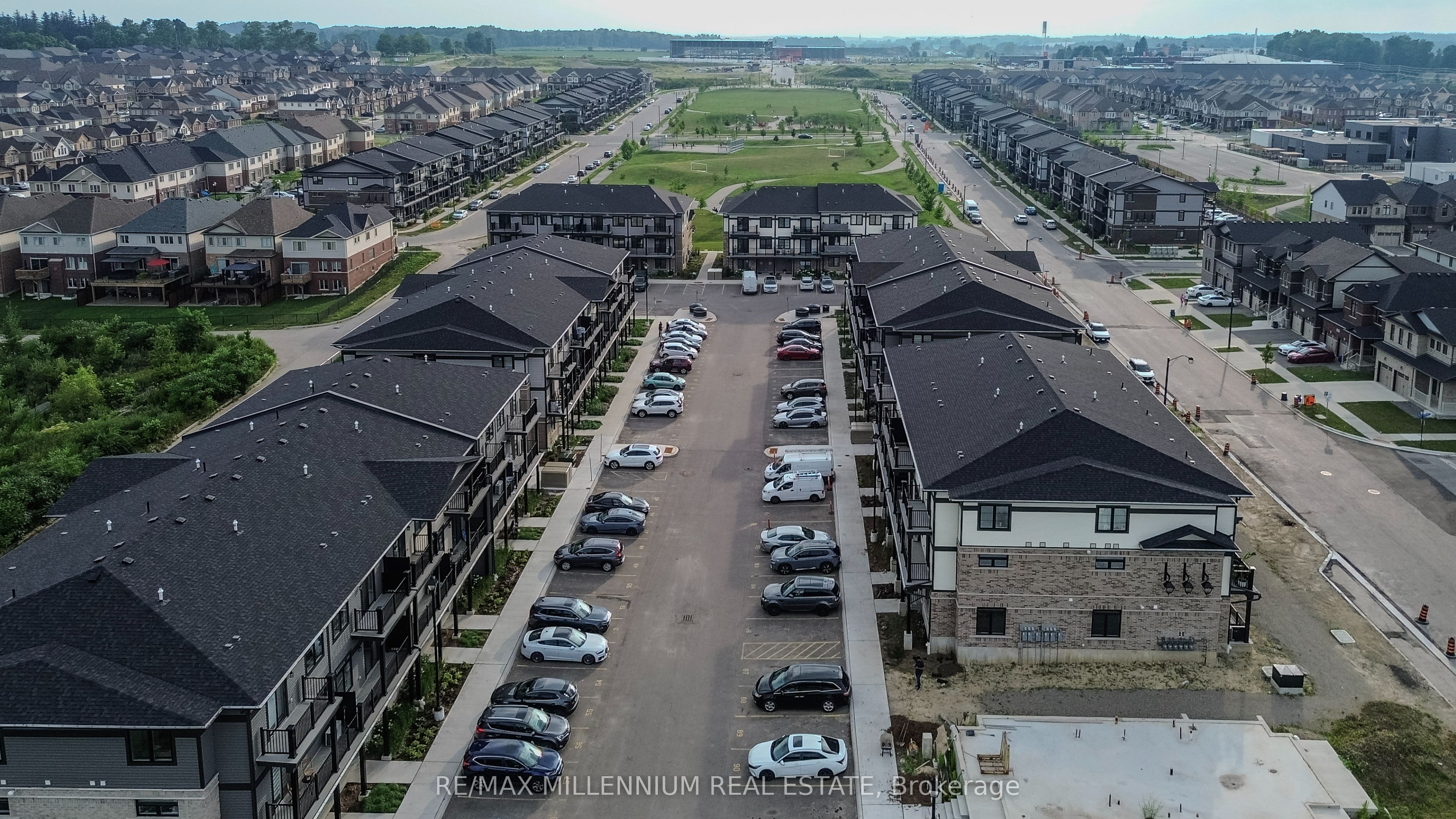 98 Lomond Lane N Property Photo 39