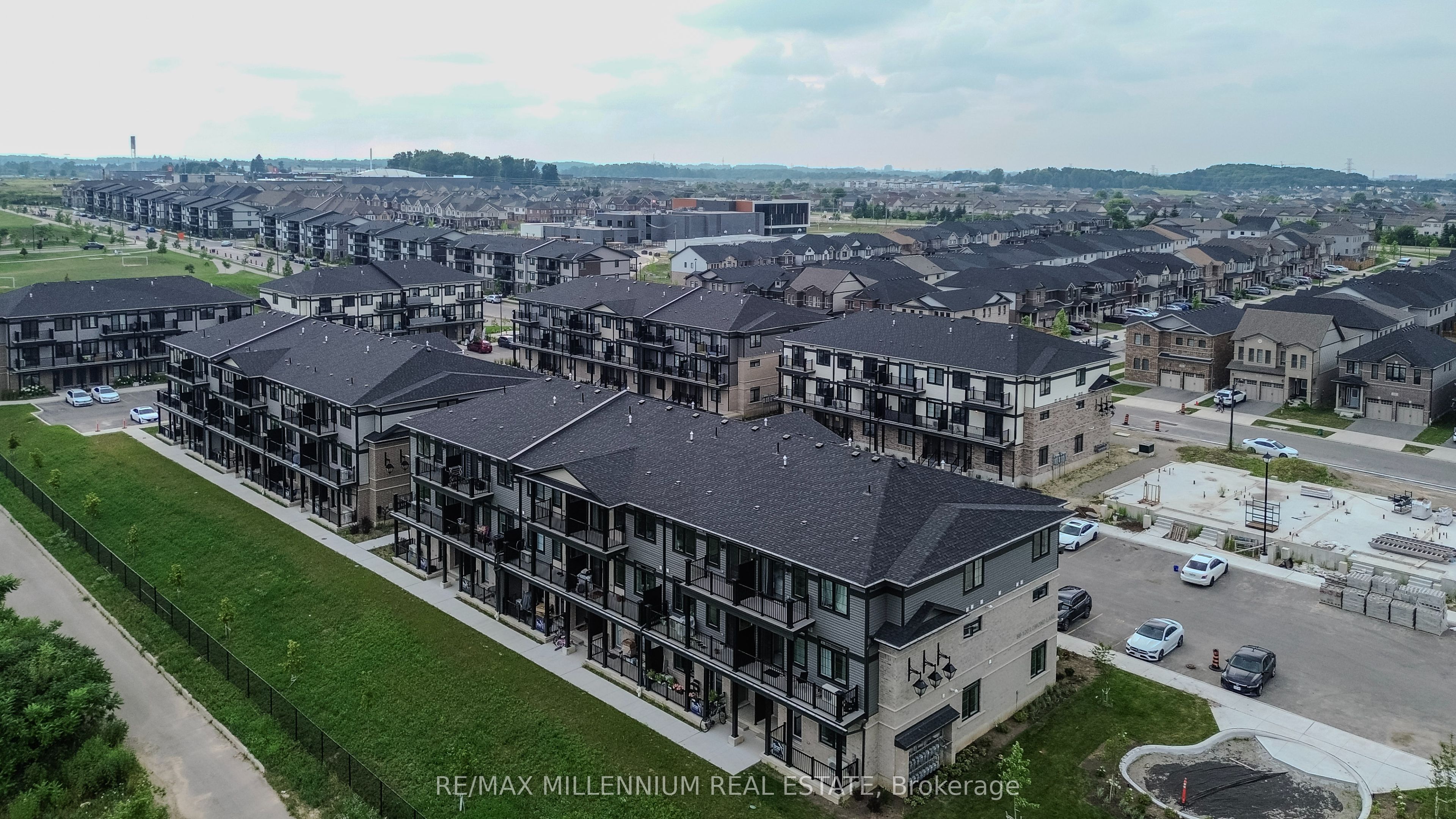 98 Lomond Lane N Property Photo 42