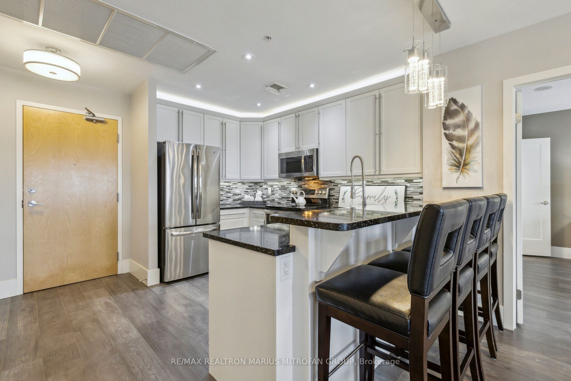 1 Victoria Street S 613 Property Photo 10