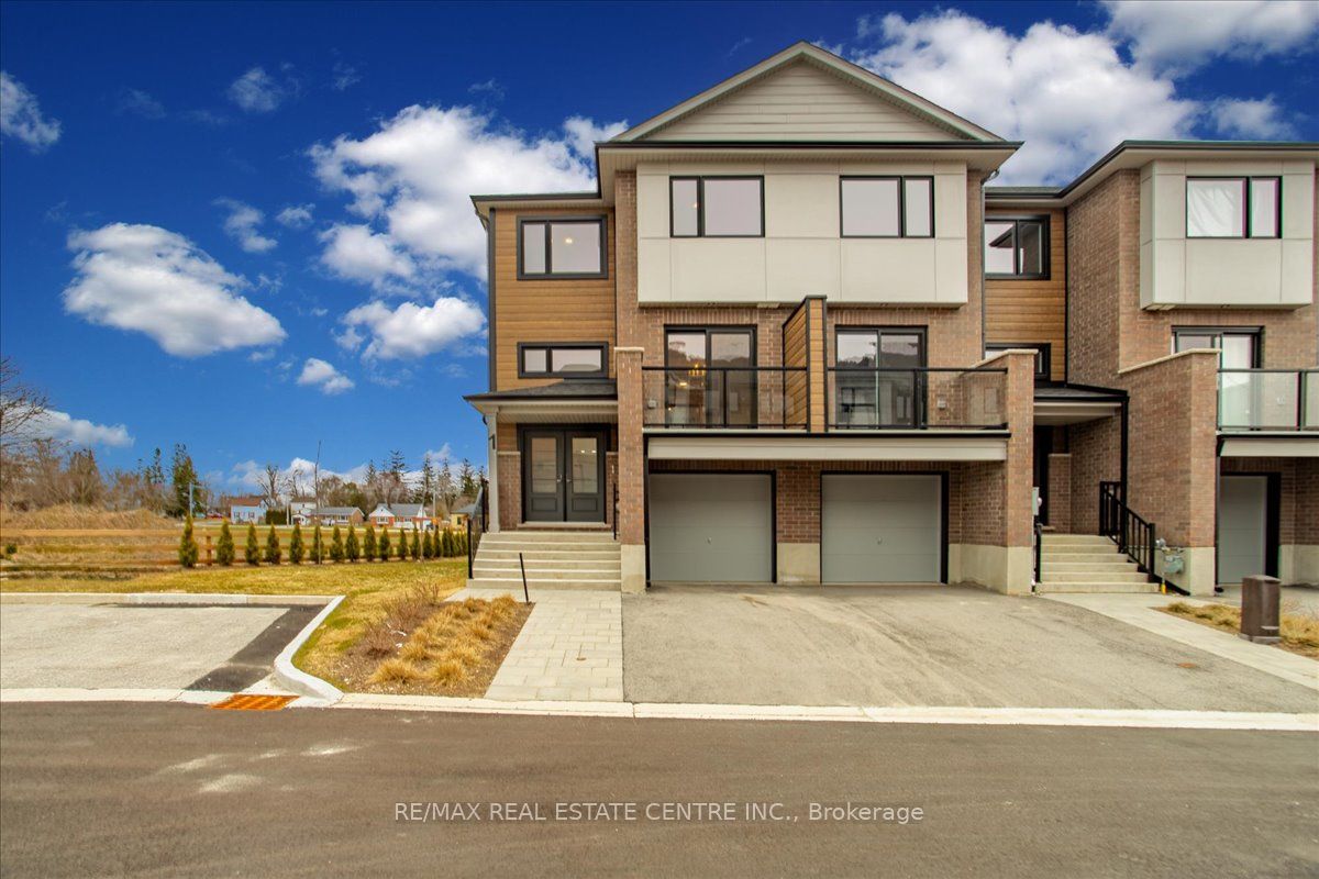 182 Bridge Crescent #1