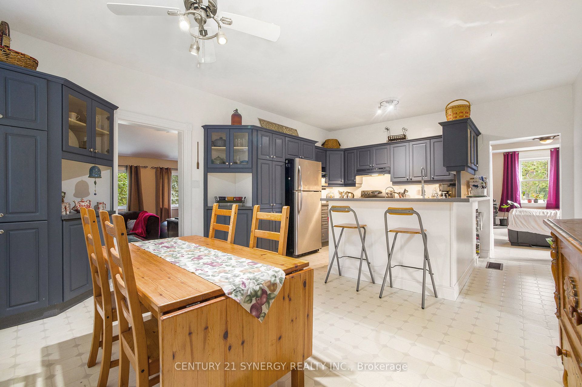 146 Wolford Ctr Centre Property Photo 11