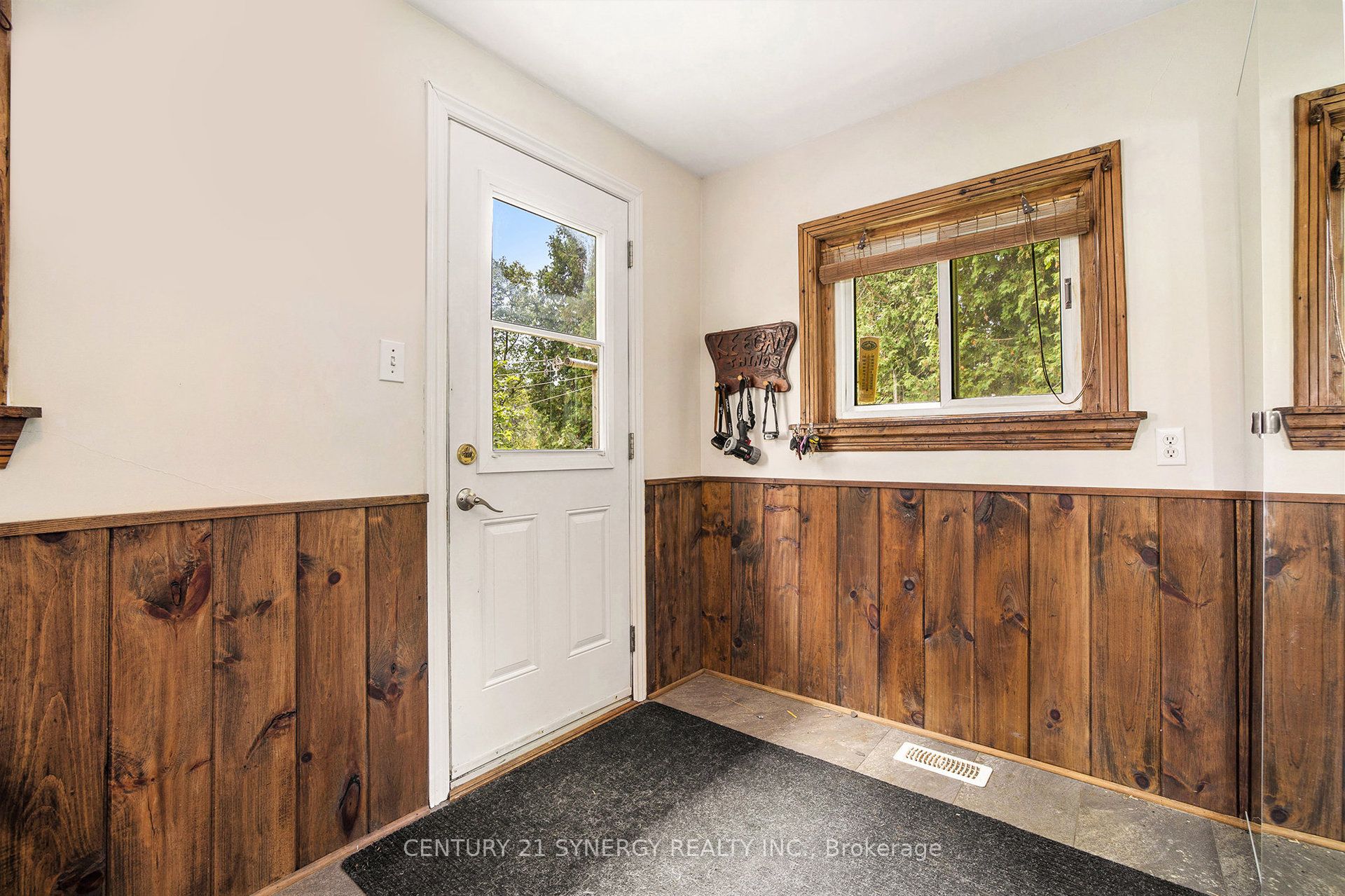 146 Wolford Ctr Centre Property Photo 17