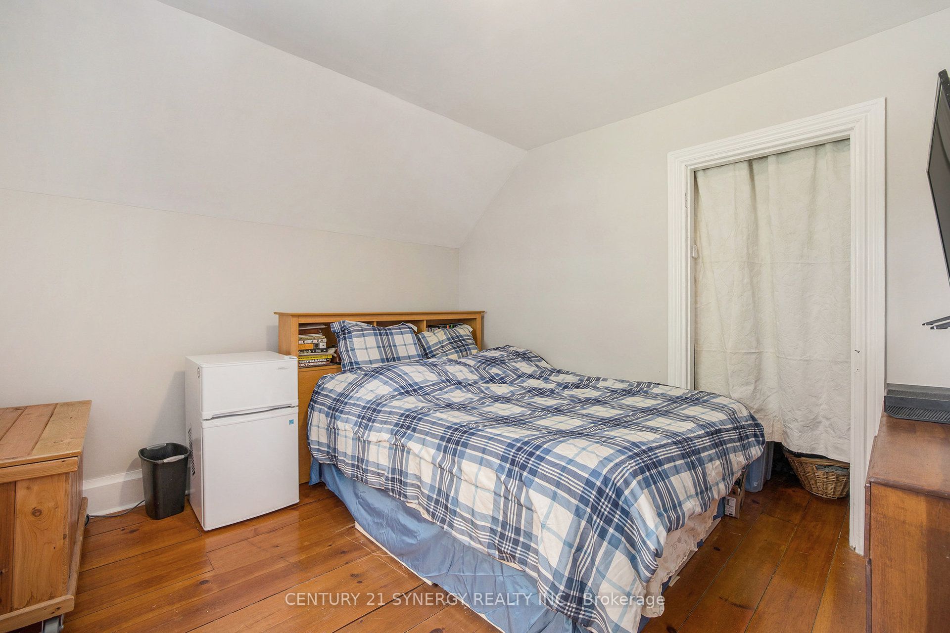146 Wolford Ctr Centre Property Photo 22