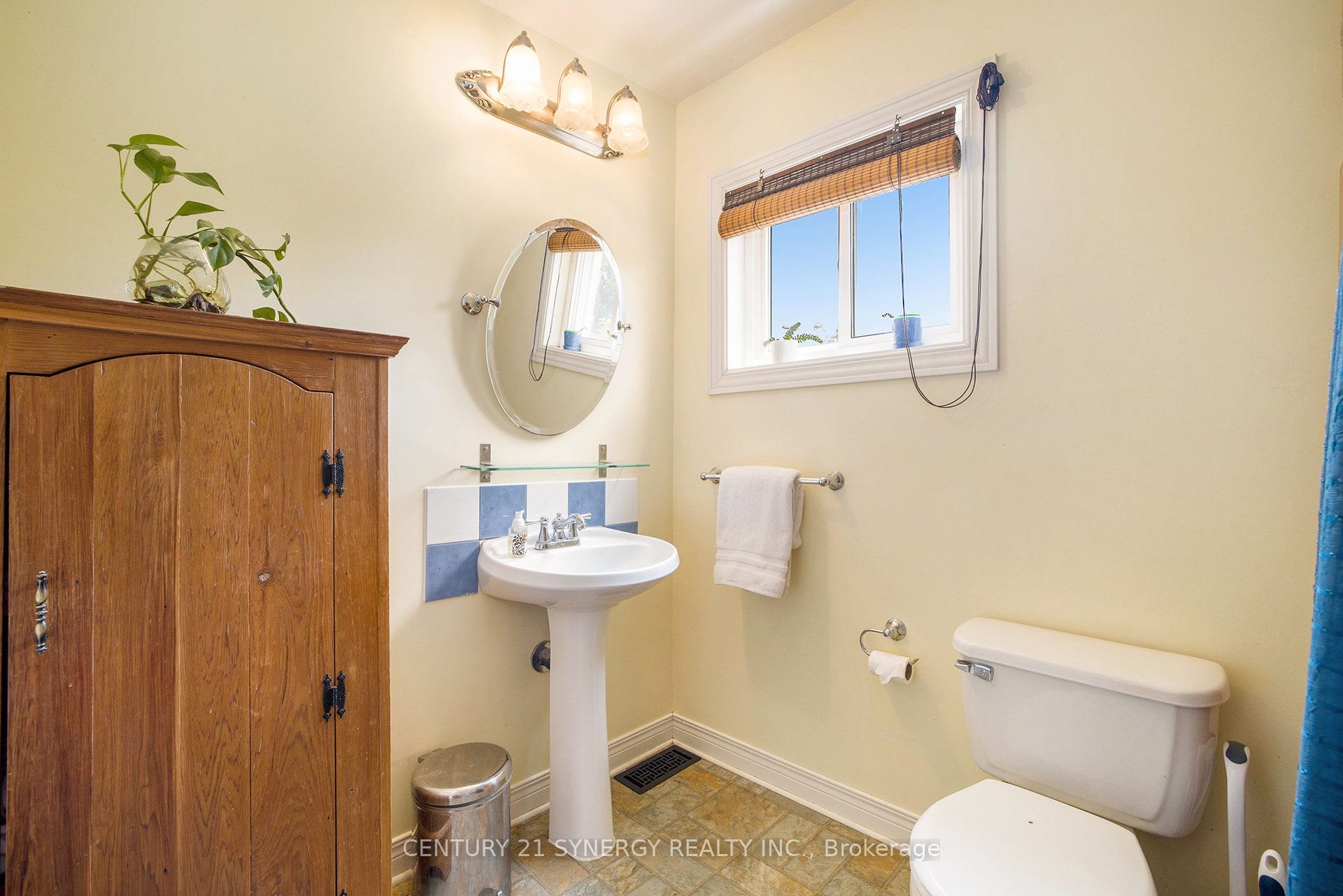 146 Wolford Ctr Centre Property Photo 24