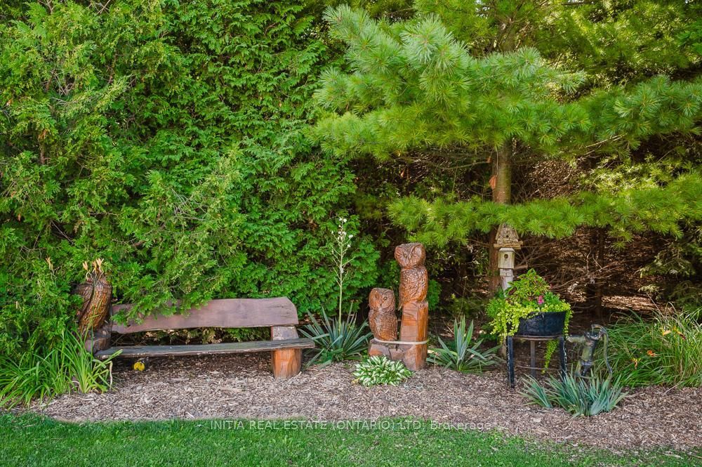 9450 Longwoods Road Property Photo 23