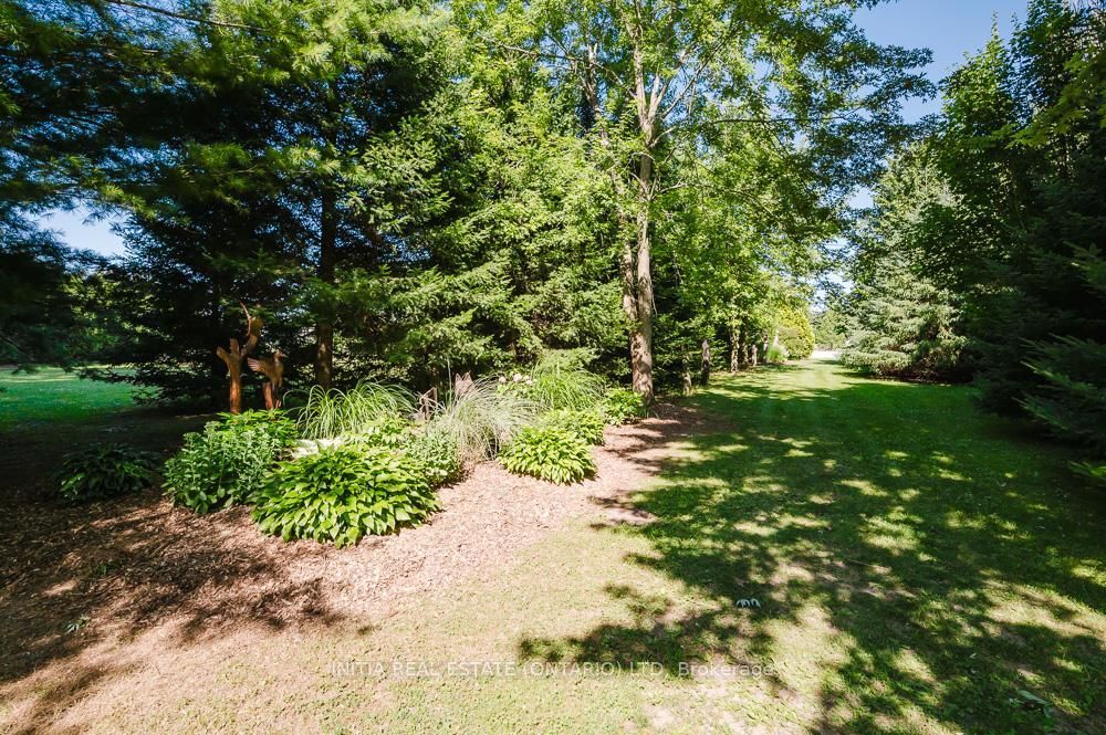 9450 Longwoods Road Property Photo 26