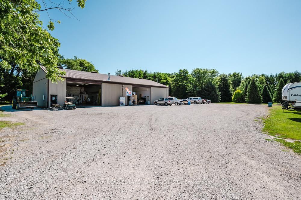 9450 Longwoods Road Property Photo 32