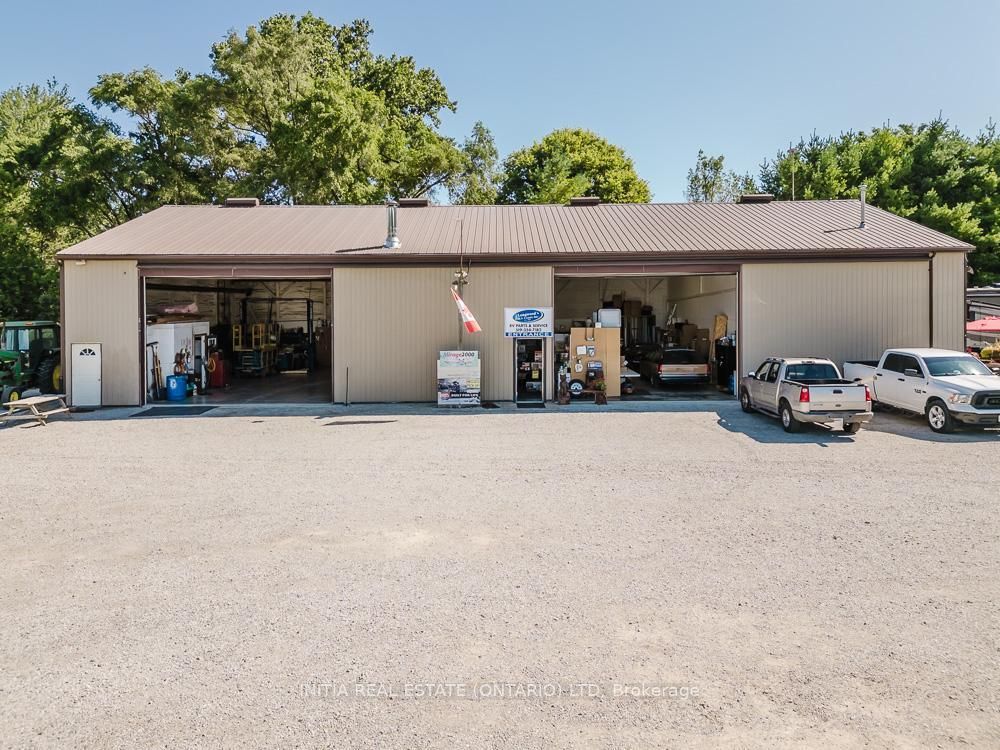 9450 Longwoods Road Property Photo 44