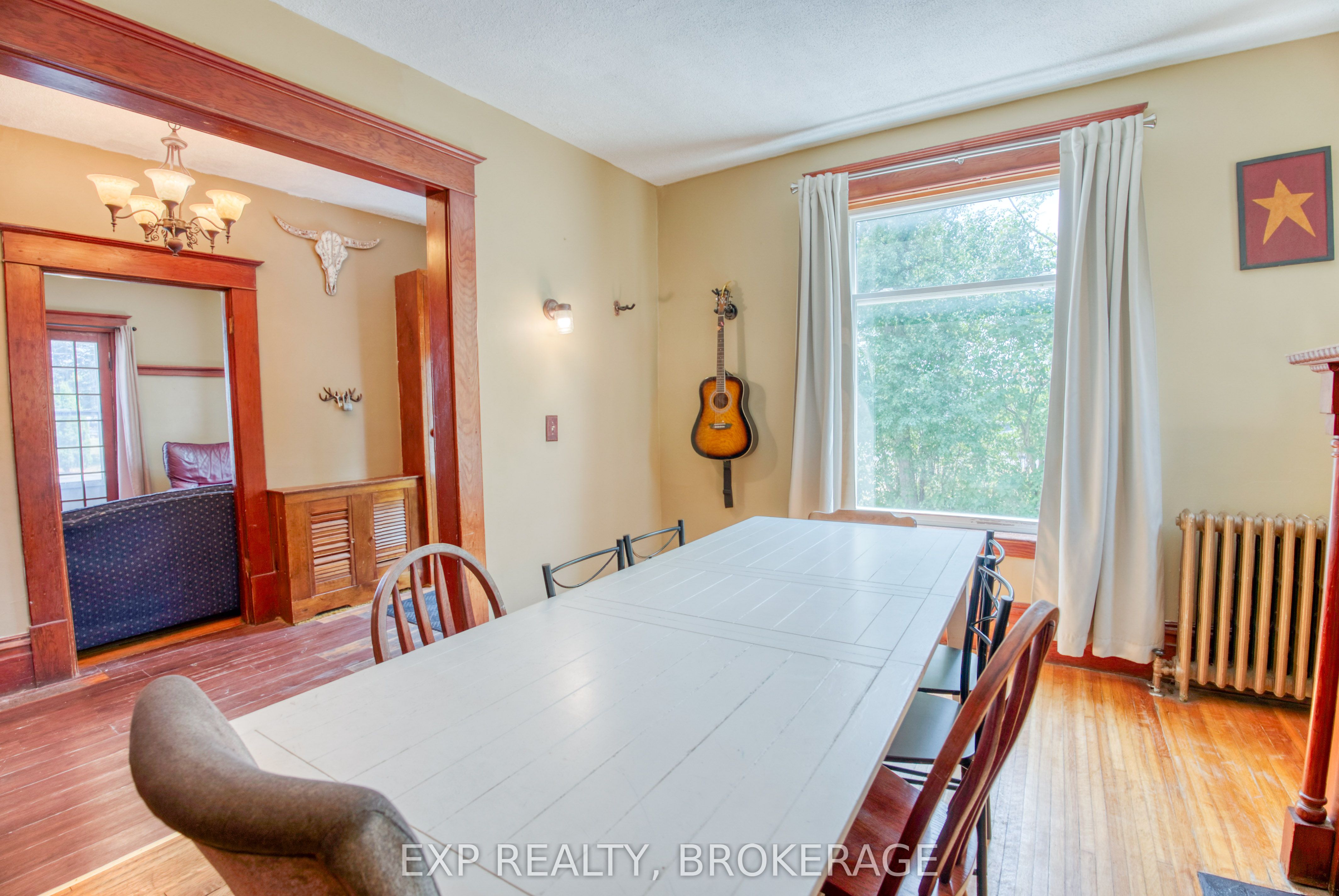 129 Dundas Street Property Photo 8